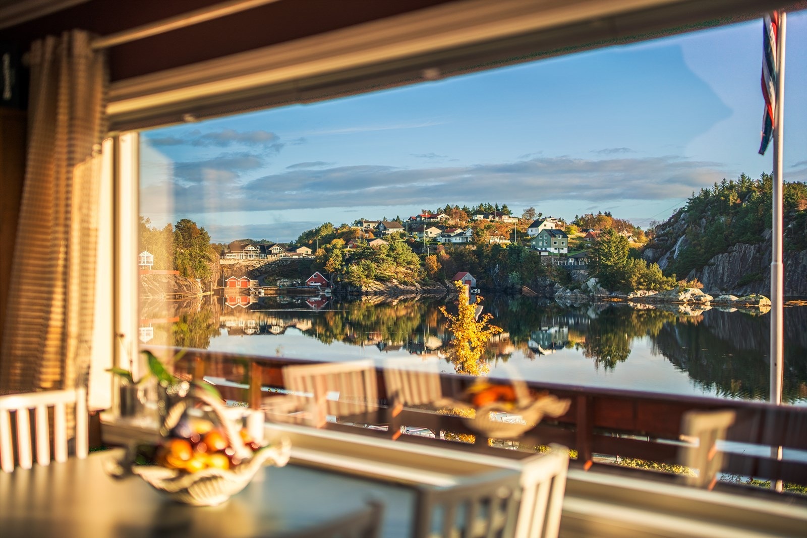 Tenk morgenkaffen her Galleribilde