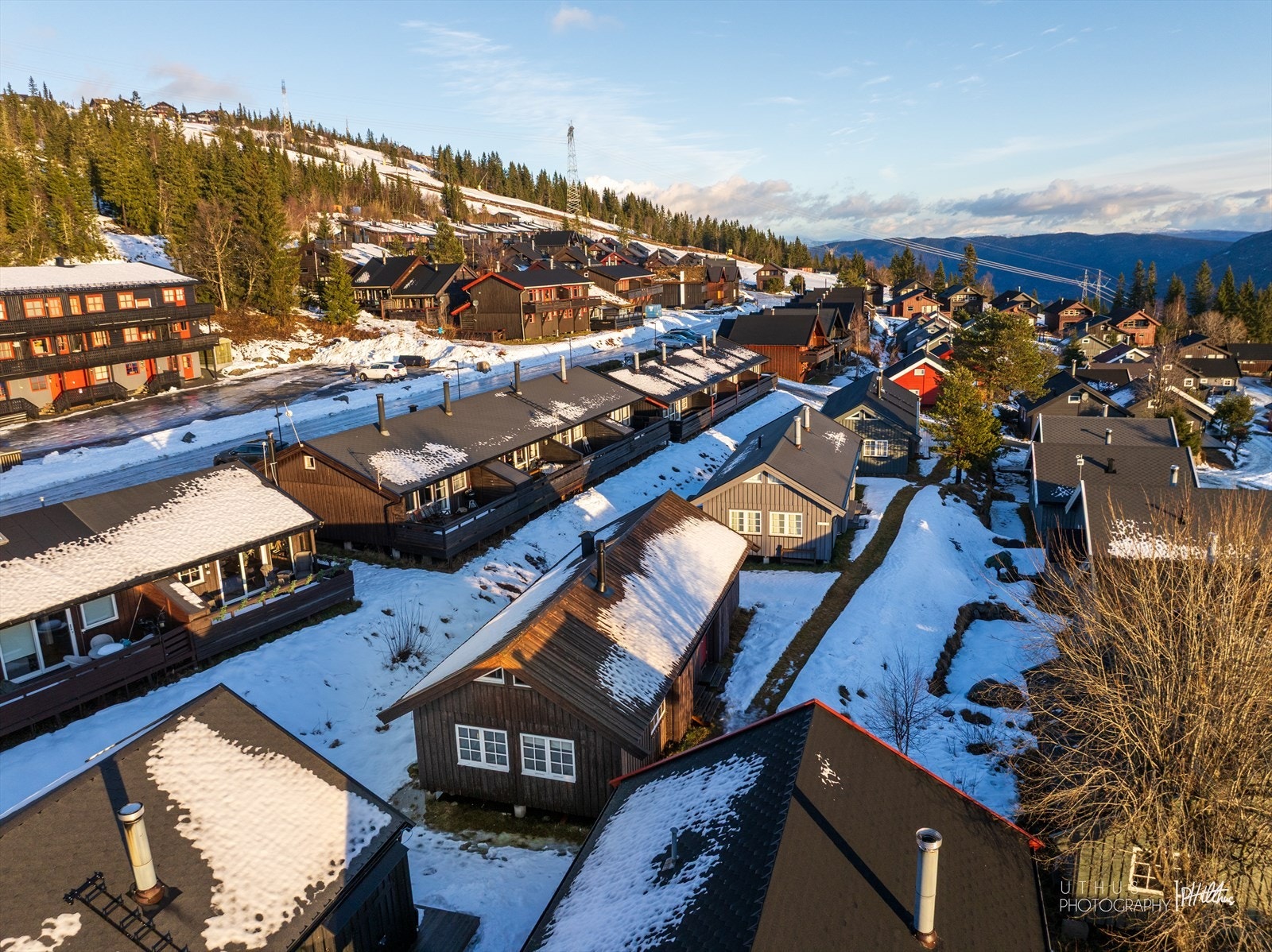 Rett utenfor hyttedøren er det fantastiske turmuligheter, sommer som vinter. Galleribilde