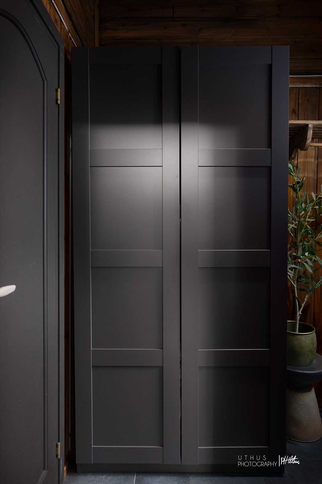 I gangen er det god plass til en stor garderobeløsning. Galleribilde