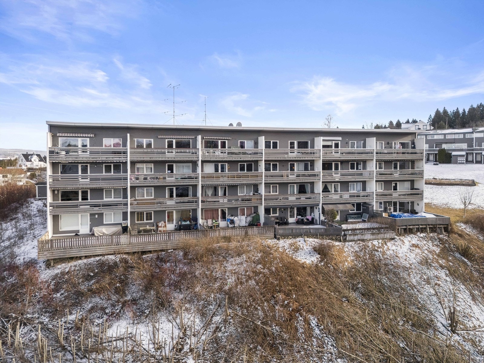 Eiendommen ligger i et etablert og rolig boligområde. Galleribilde