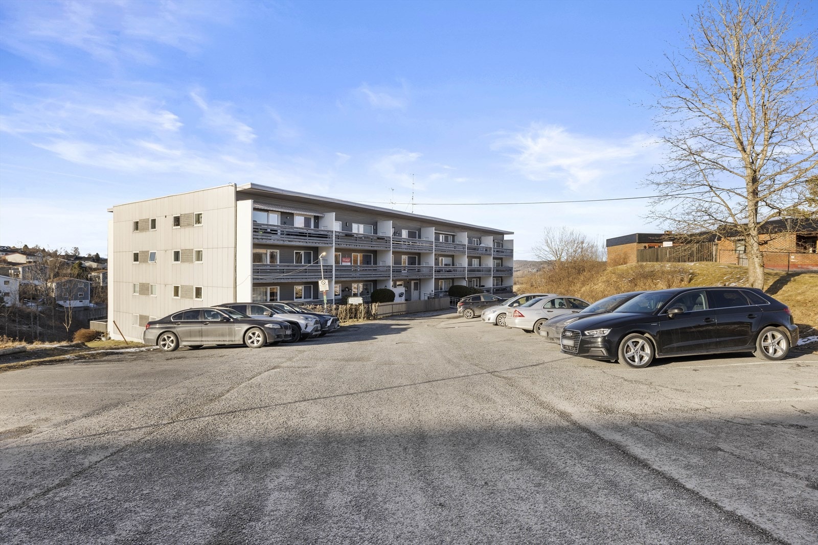 Her bor du med gangavstand til skoler, barnehager og kollektivtransport. Galleribilde