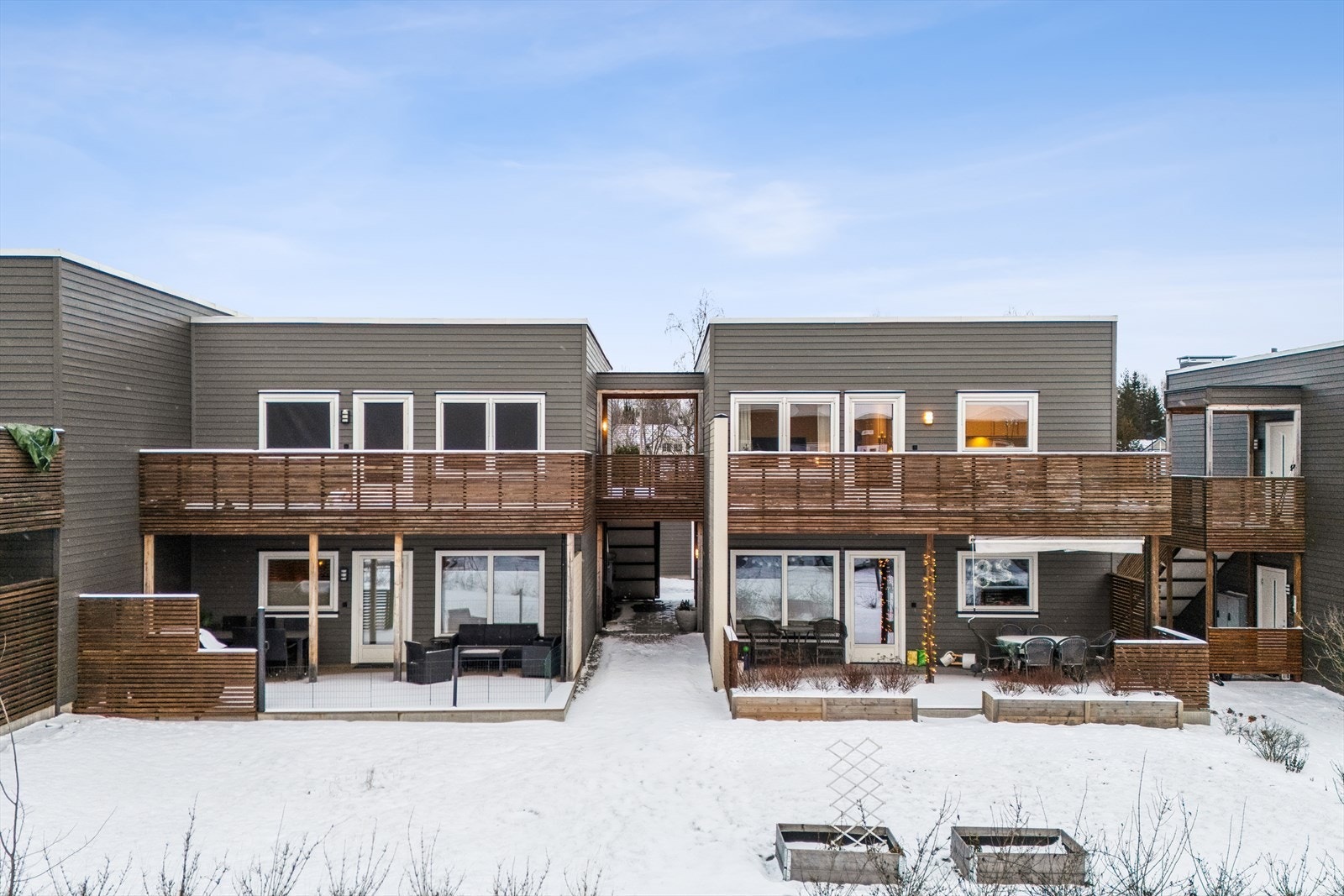 Det er kort vei til barnehager og Stavsberg skole, samt ungdoms- og videregående skoler. Galleribilde