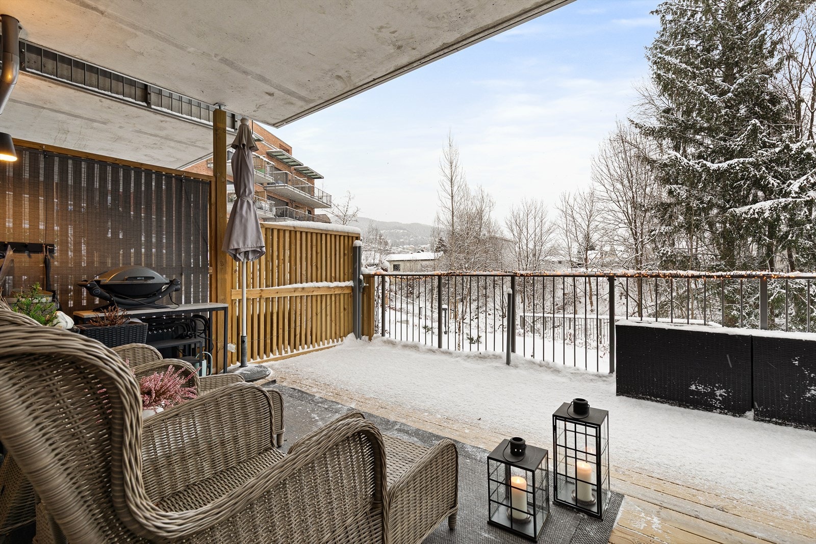 Dette er en meget delikat og flott 2-roms leilighet med nydelig uteplass Galleribilde