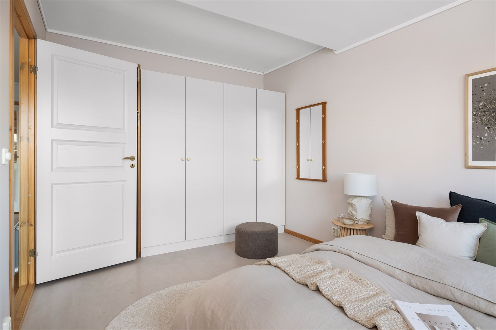 Soverommet har en størrelse på 12,4 m². Galleribilde