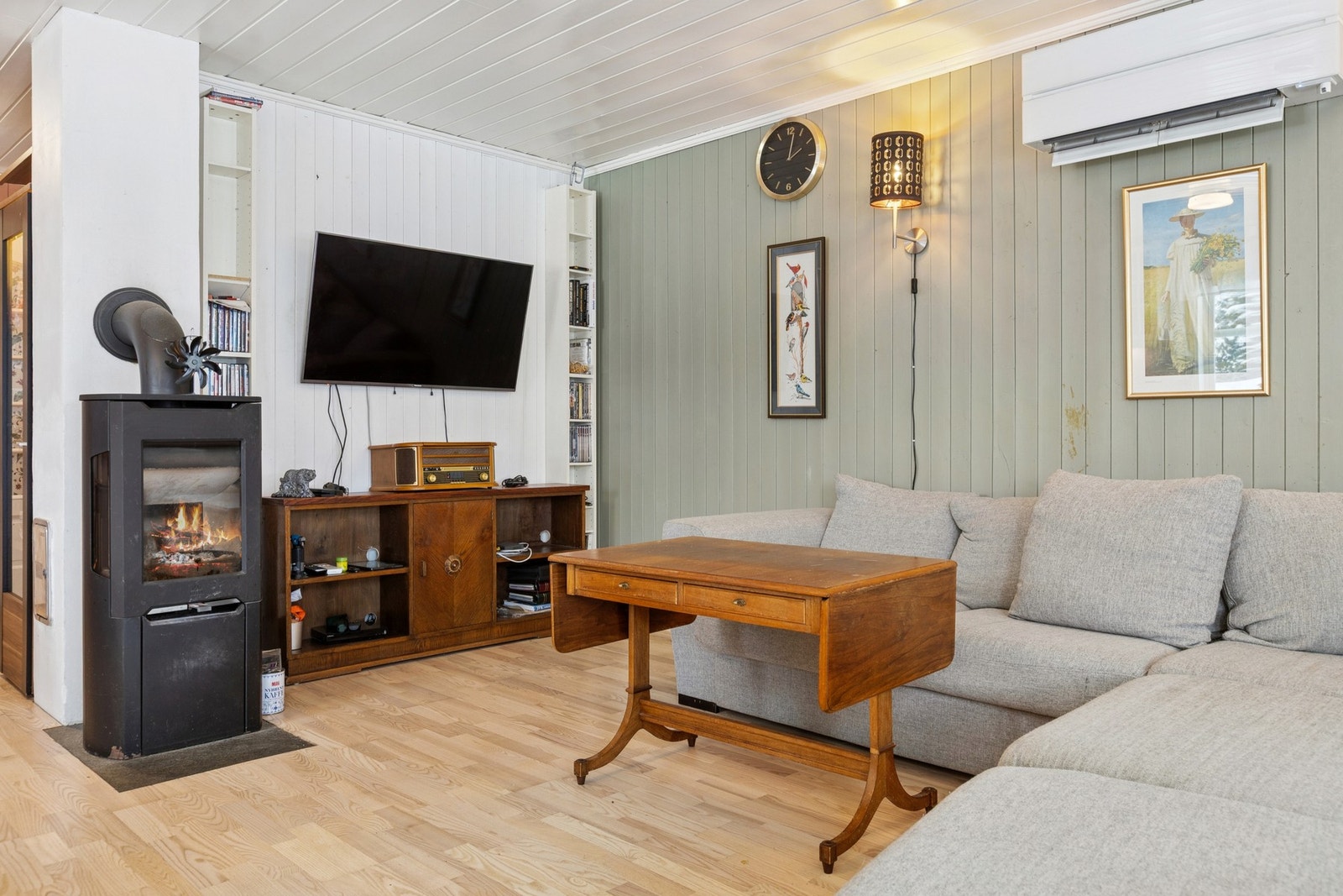 1.etg.: Stue Galleribilde