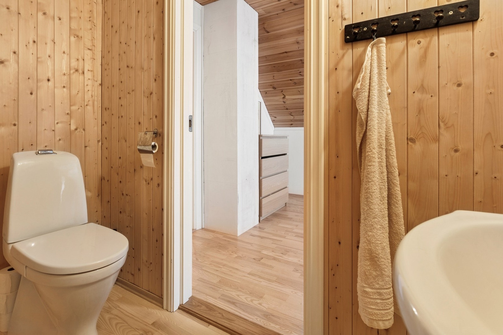 Toalettrom. Galleribilde