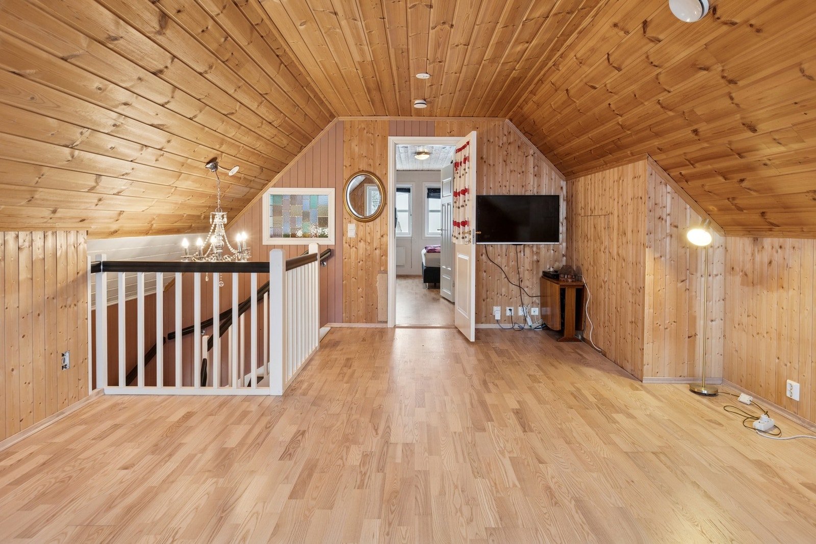 2.etg.: Stue Galleribilde