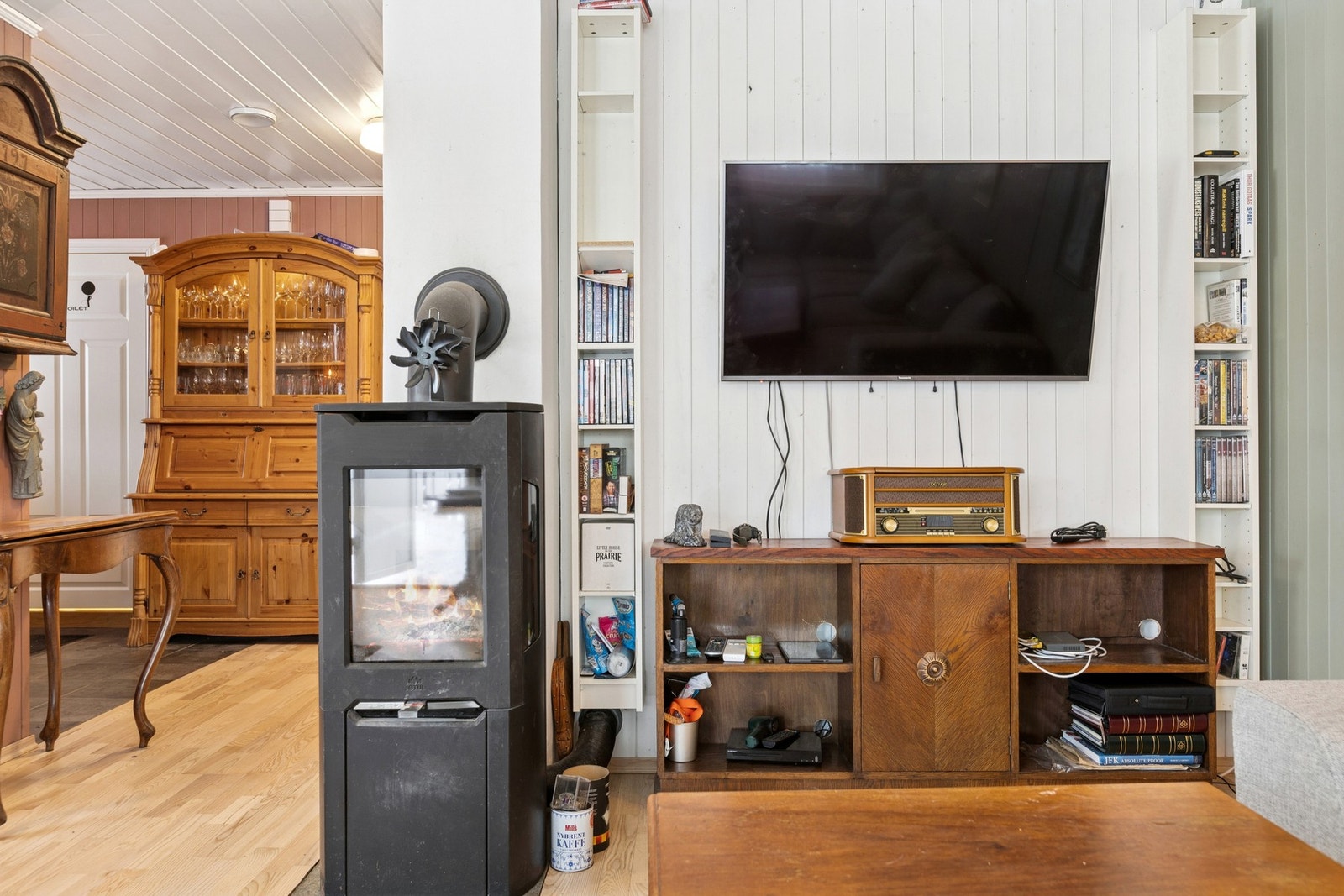 1. etg.: Stue Galleribilde