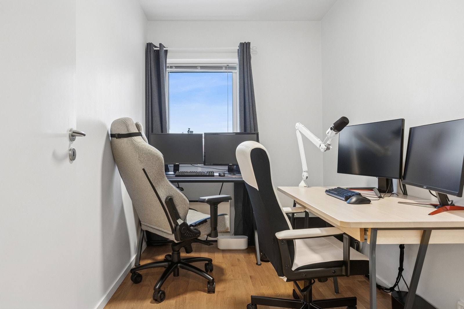 De mindre soverommene egner seg godt som barnerom, gjesterom eller hjemmekontor. Galleribilde