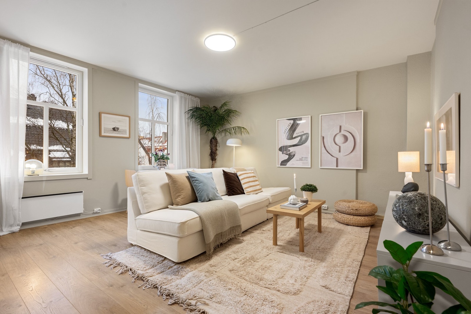 Arealeffektiv og praktisk leilighet med stue/kjøkken løsning med plass til soveplass Galleribilde