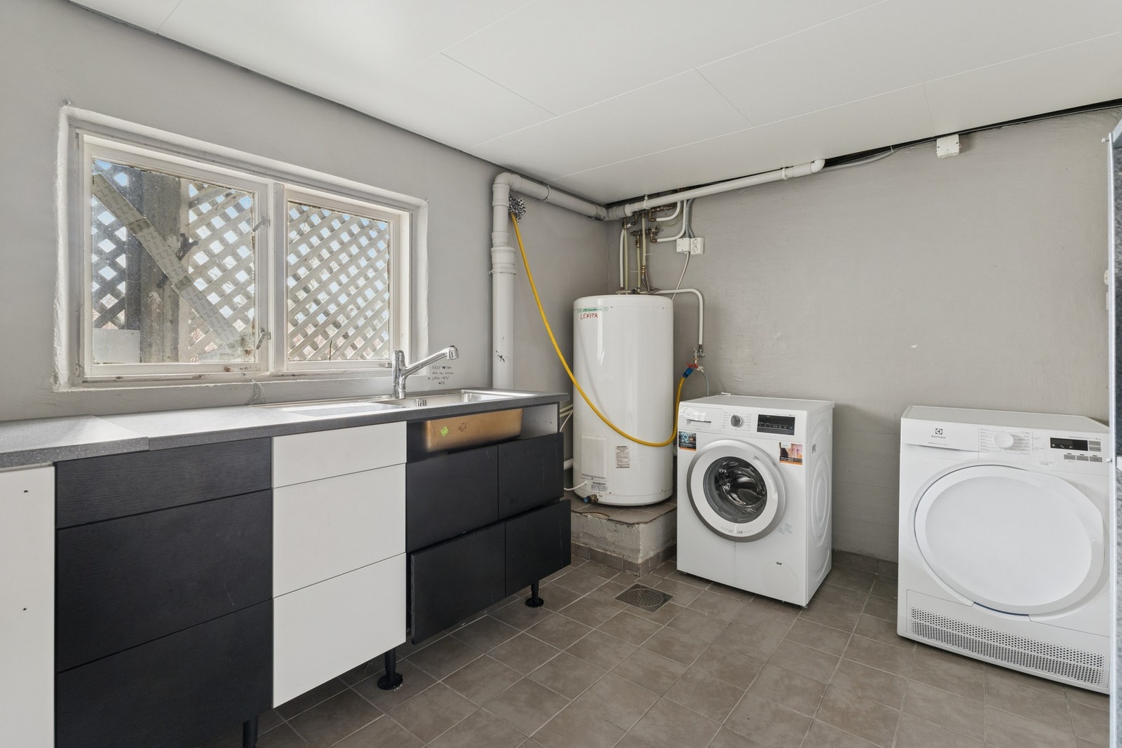 Vaskerom i underetasjen. Galleribilde