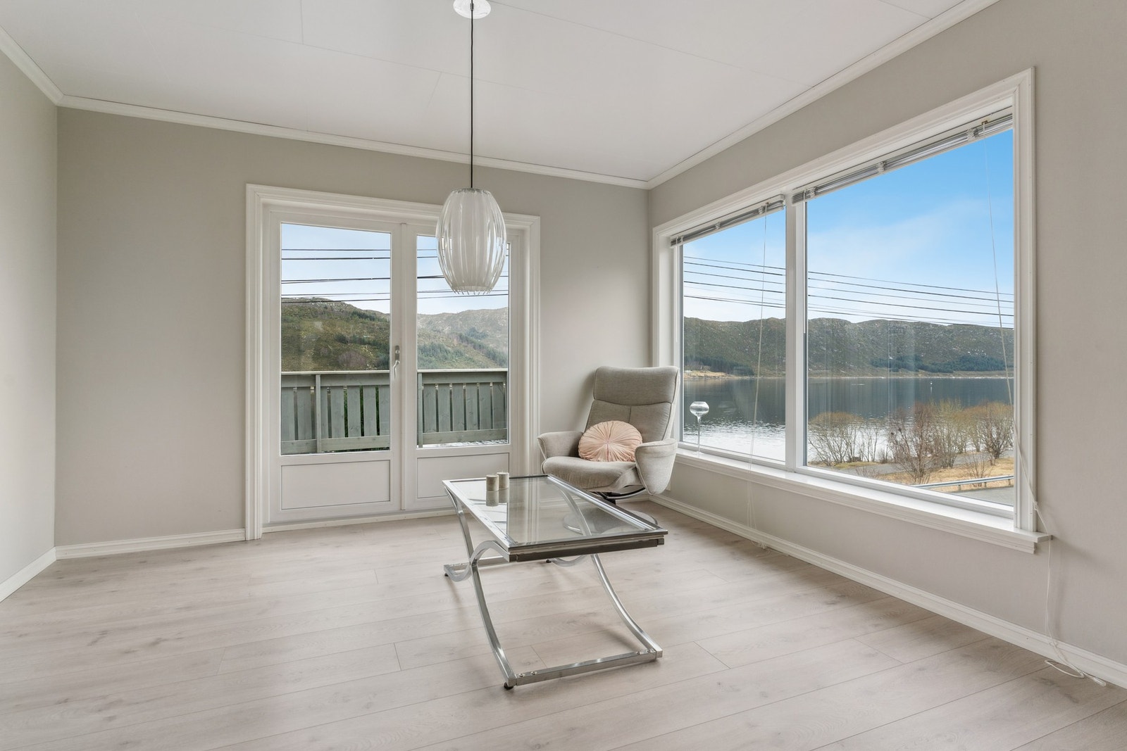 Flott utsikt fra stuen. Galleribilde