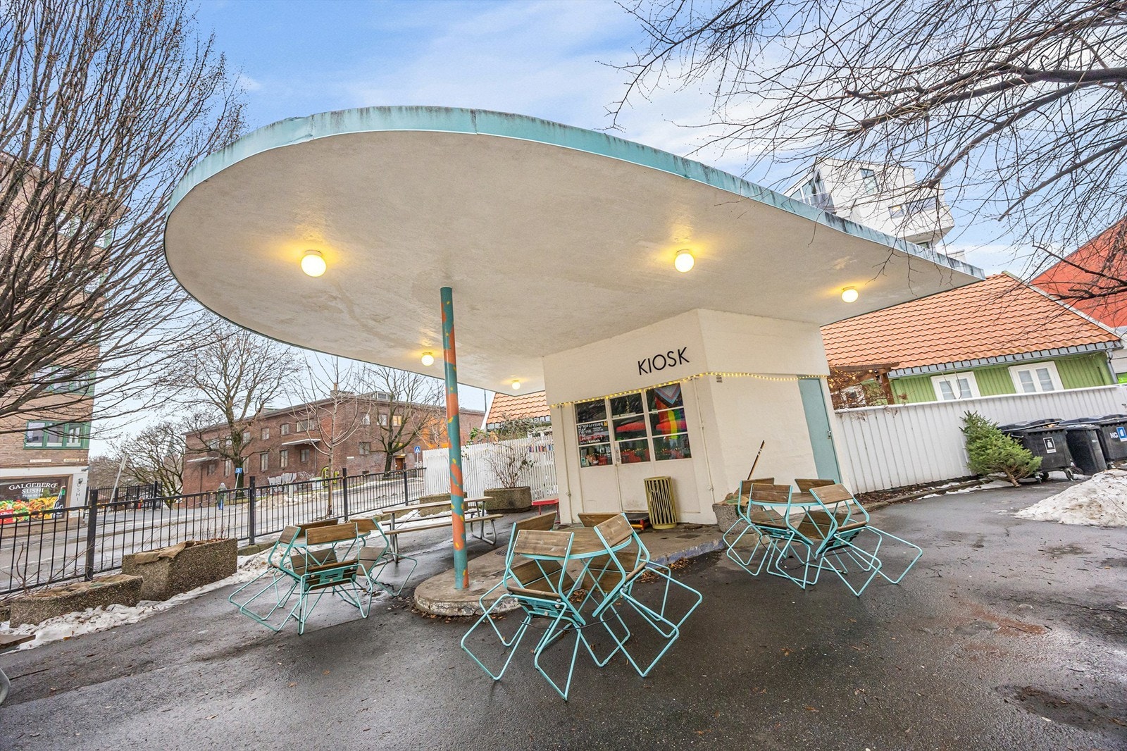 Kiosk en spasertur unna Galleribilde