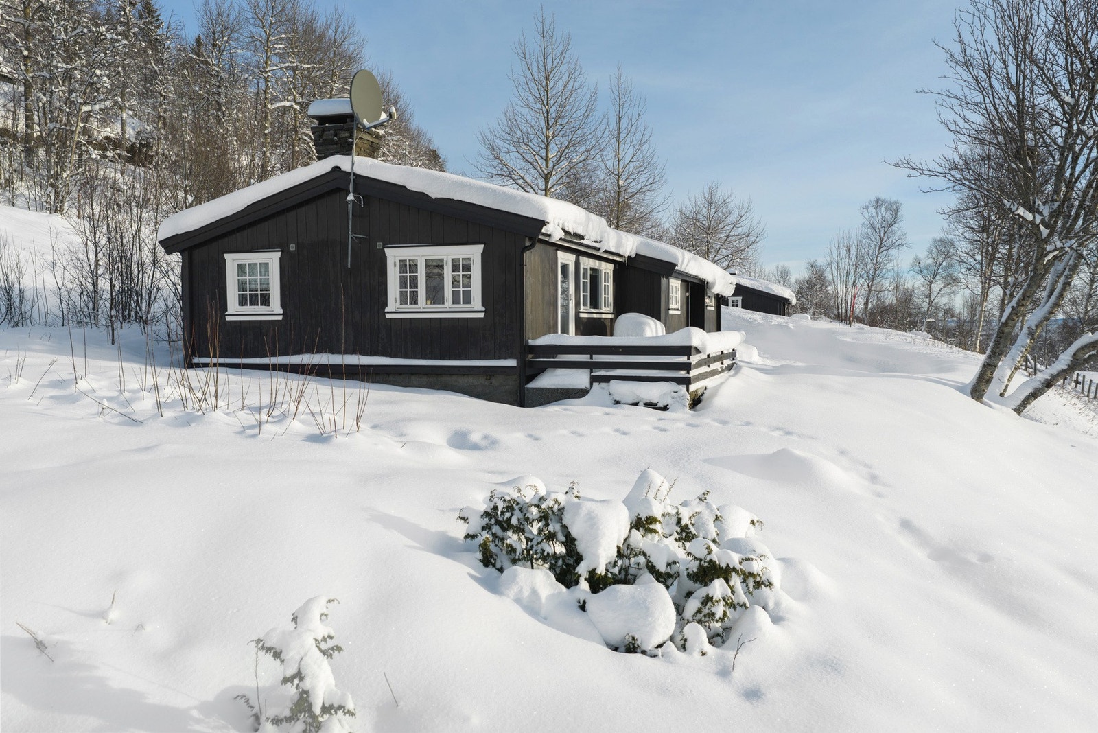 Usjenert beliggenhet med fra kulturlandskap og natur på alle kanter. Galleribilde