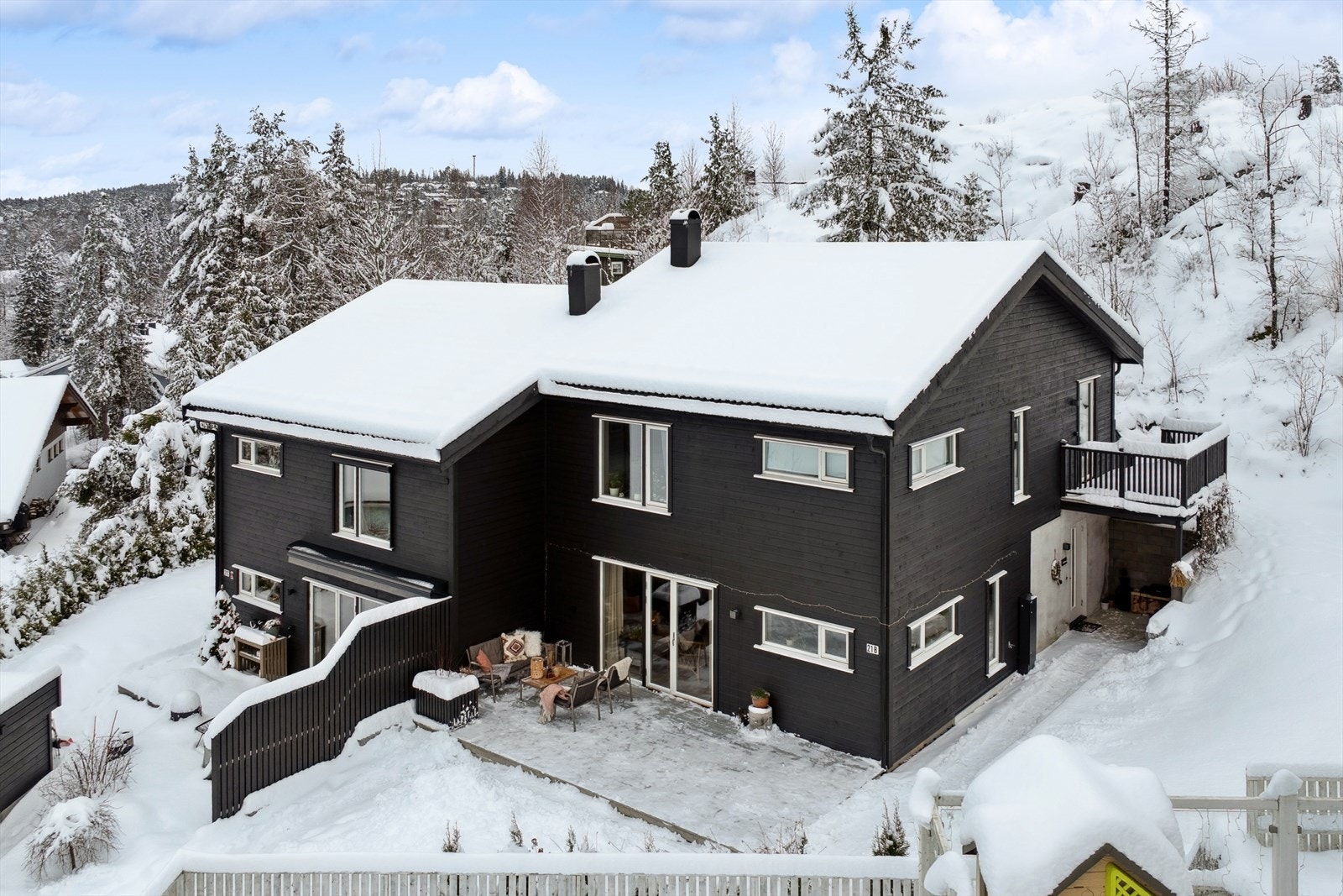 Eiendomsmegler Ole-Kristian Sverre har gleden av å presentere Vinterbro Terrasse 21B! Galleribilde
