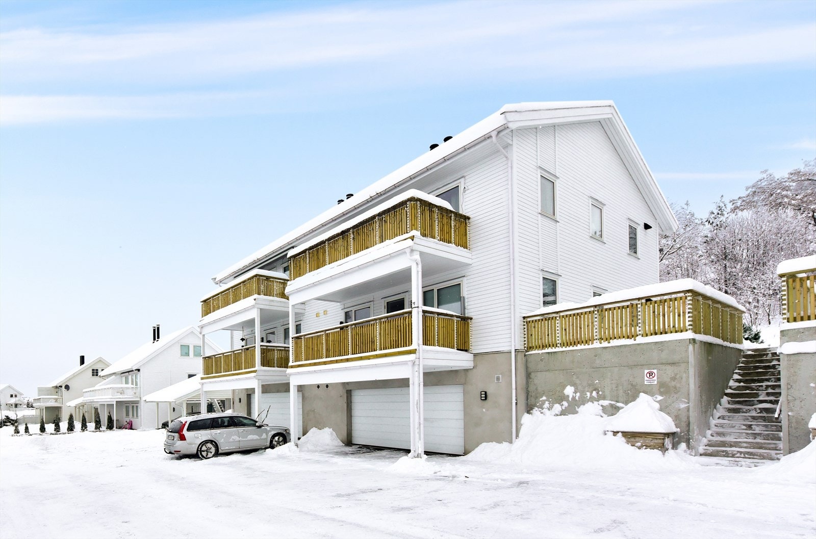 Garasjen og boden er på til sammen ca. 40 kvm Galleribilde