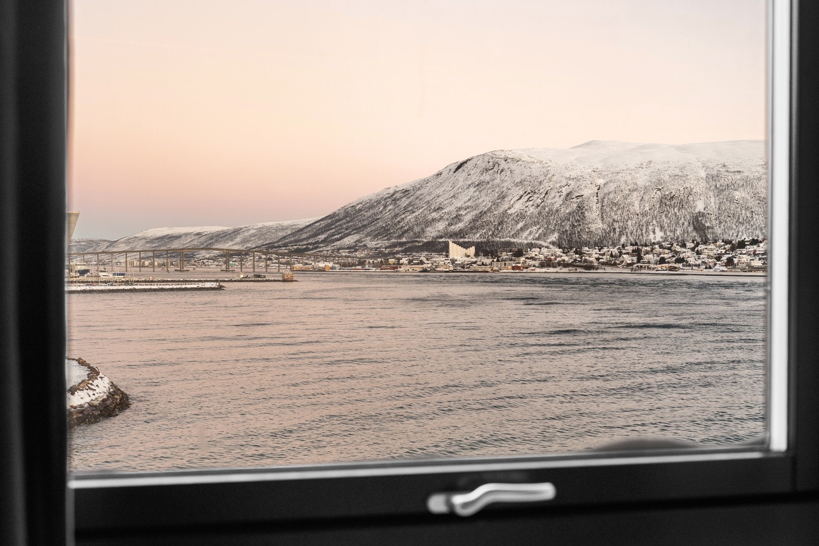 Den samme nydelige utsikten som fra stua.