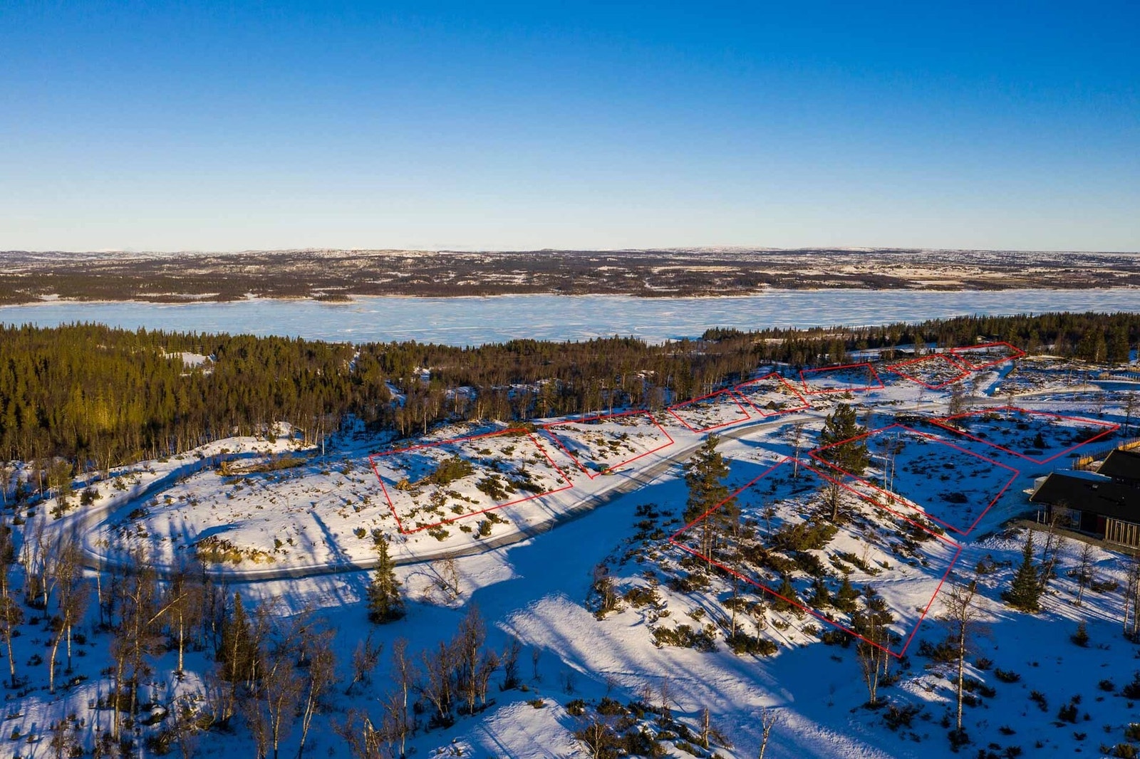 Tomteoversikt. Grensetegning er kun ment for å vise ca. plassering i terrenget. Galleribilde