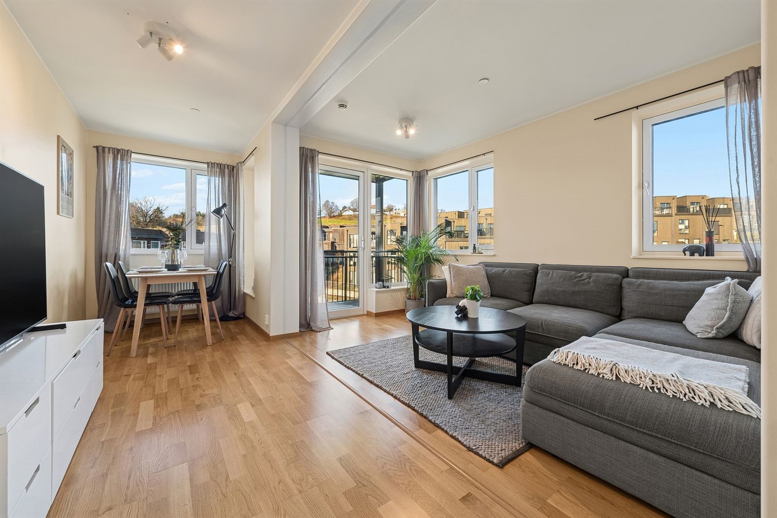 Velkommen til Eikelundveien 1! Galleribilde