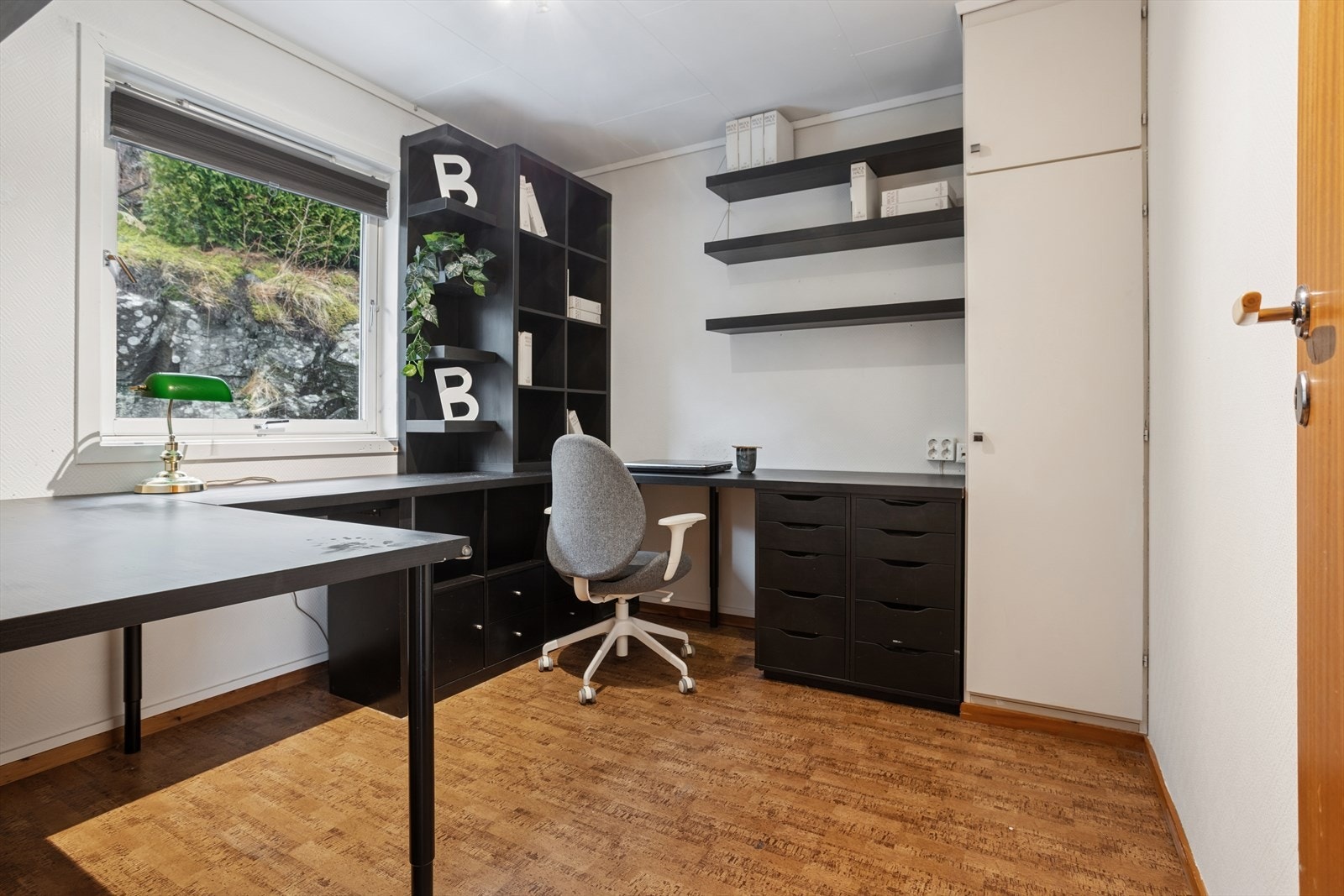 Soverom/kontor hovedplan. Galleribilde