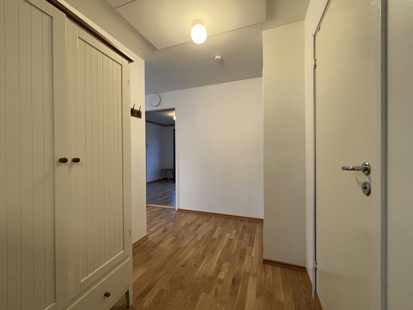 Flott beliggenhet i 3.etg, med heis i bygget. Galleribilde