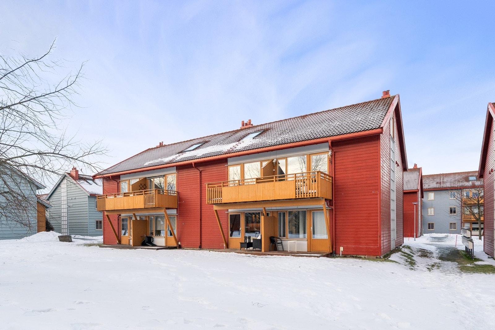 Sentral beliggenhet, tilbaketrukket i rolige, grønne og solrike omgivelser. Galleribilde