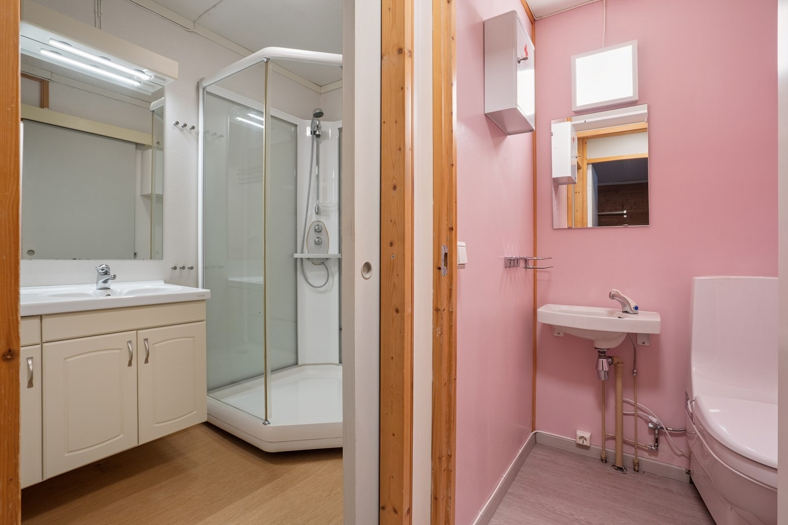 Bad og toalett ligger separat. Galleribilde