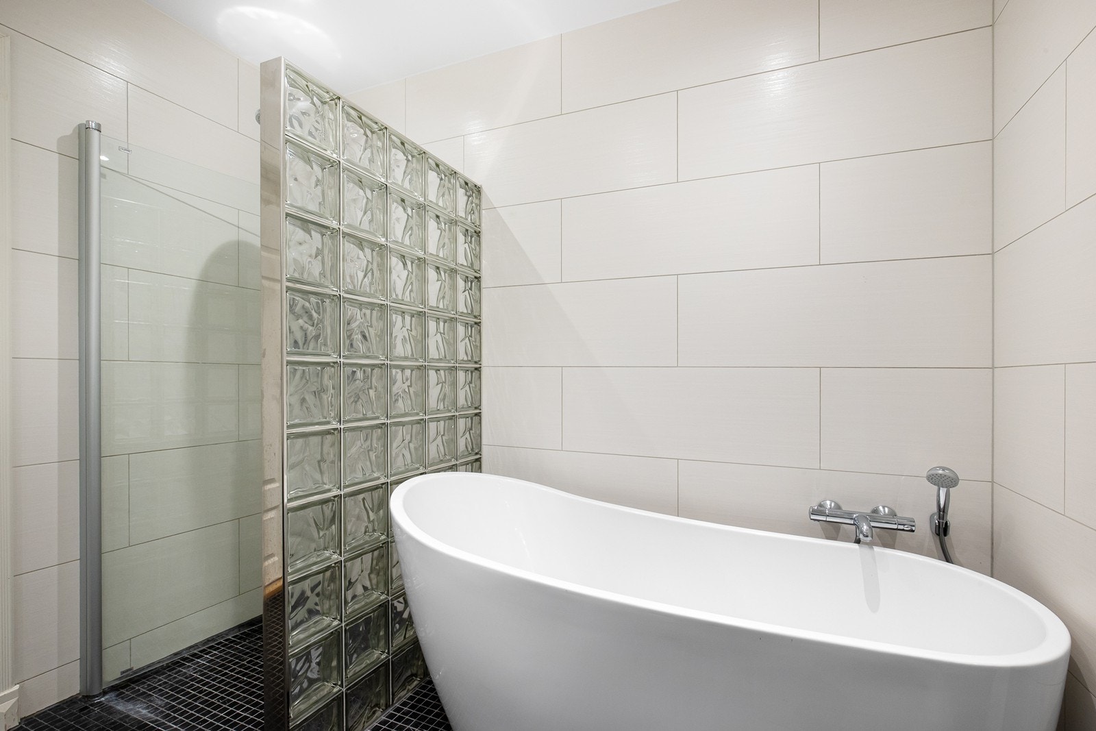 Dusj og badekar. Galleribilde