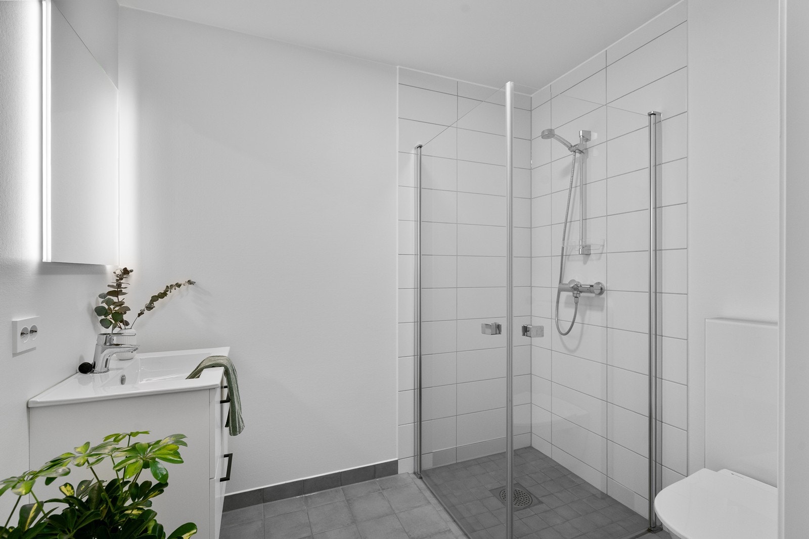 Baderom i 1.etasje Galleribilde