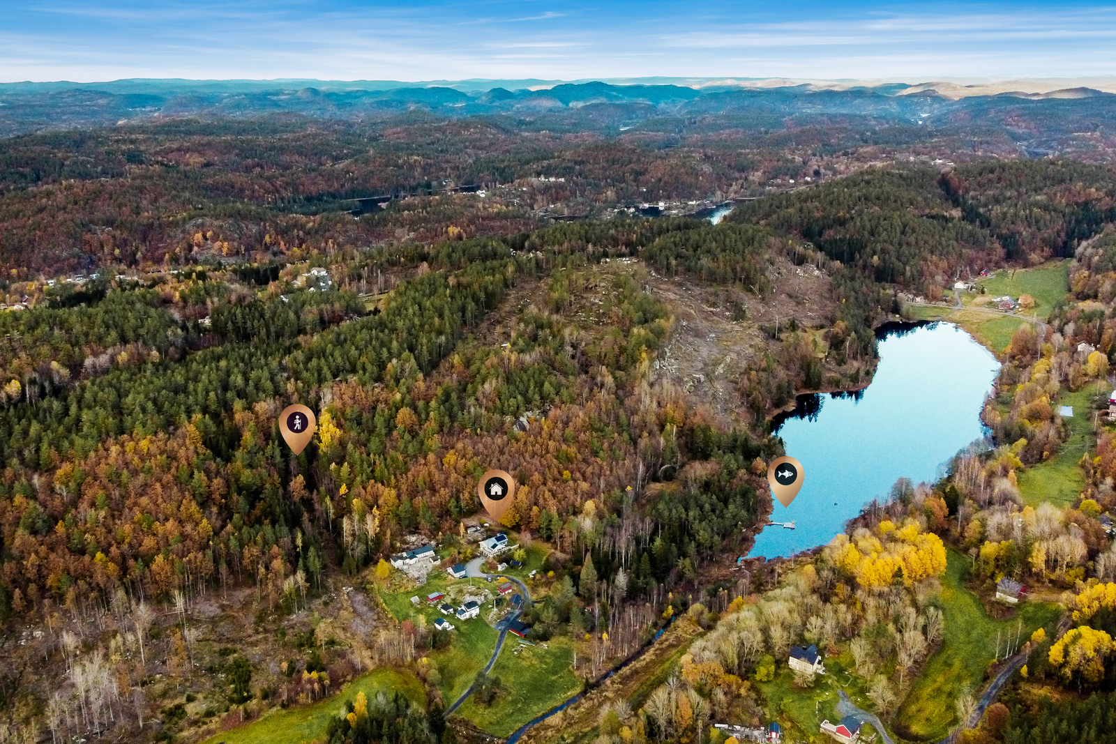 Her bor du med kort vei til badeplasser i ferskvann, flotte turområder, lysløype og skispor på vinterstid. Galleribilde