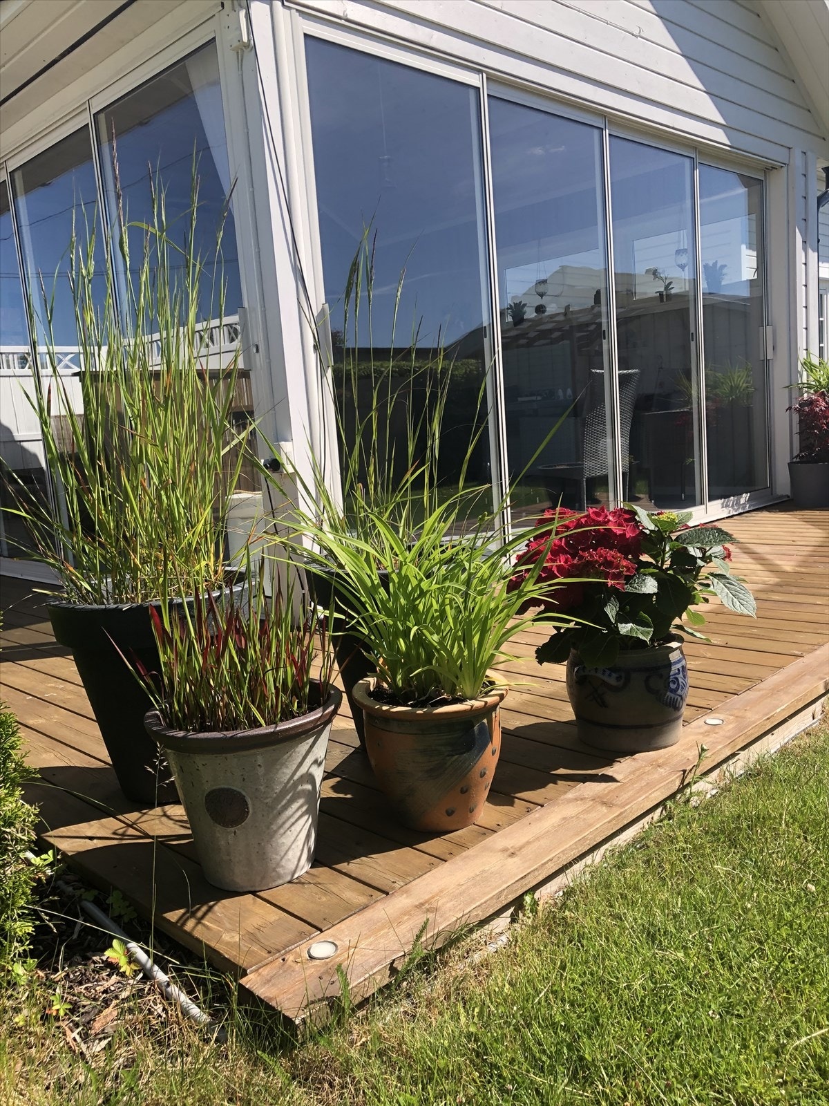 Nyt sommerhalvåret på terrassen.. (Selgers bilde) Galleribilde