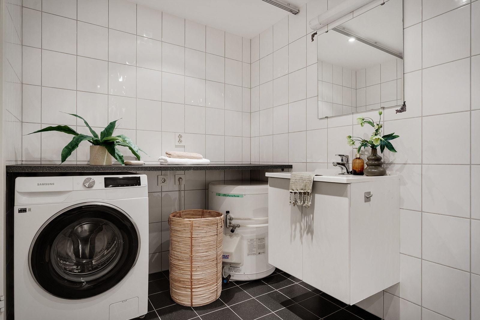 - Vaskemaskin medfølger leiligheten - Galleribilde