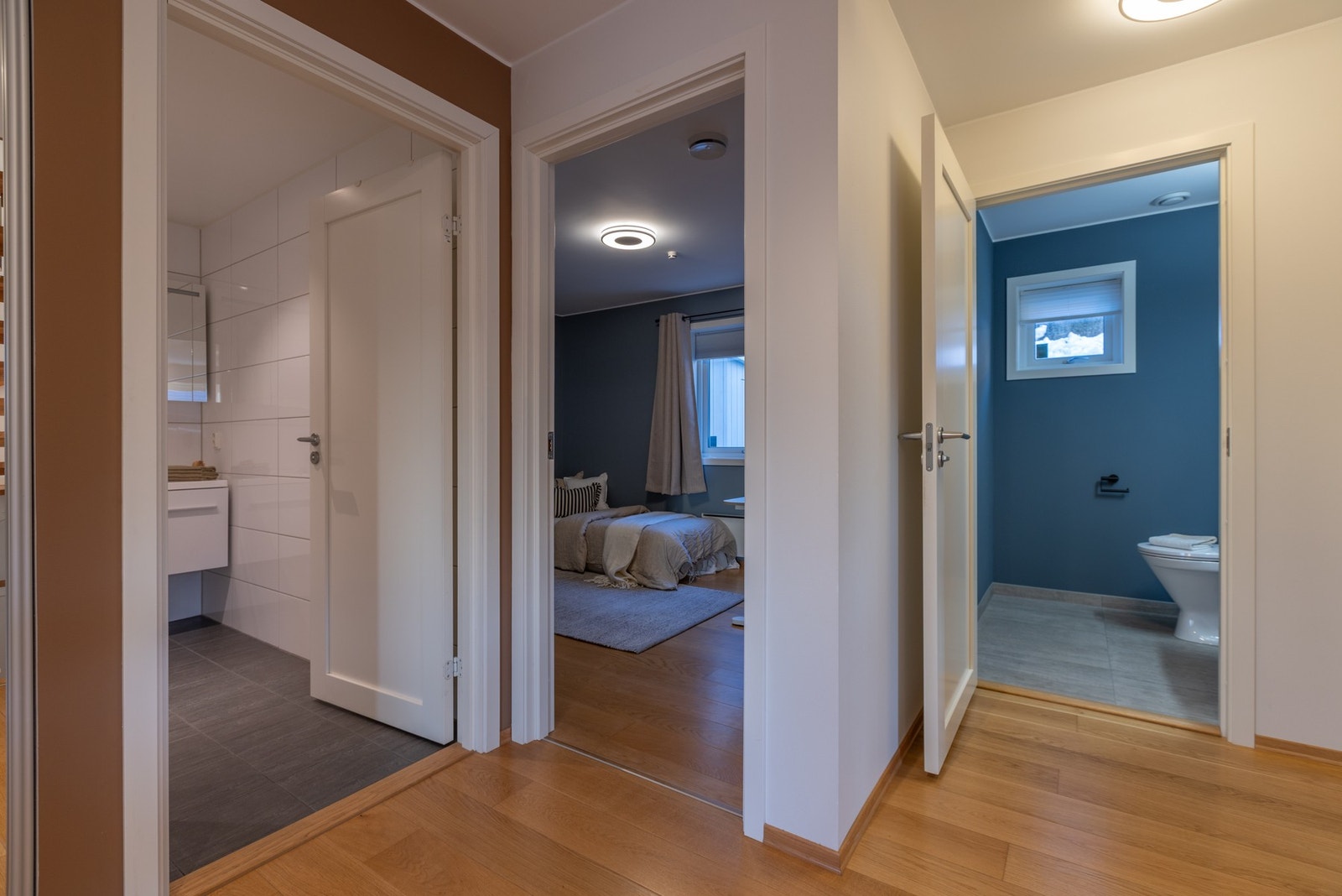 Gjestetoalett og soverom 3 Galleribilde