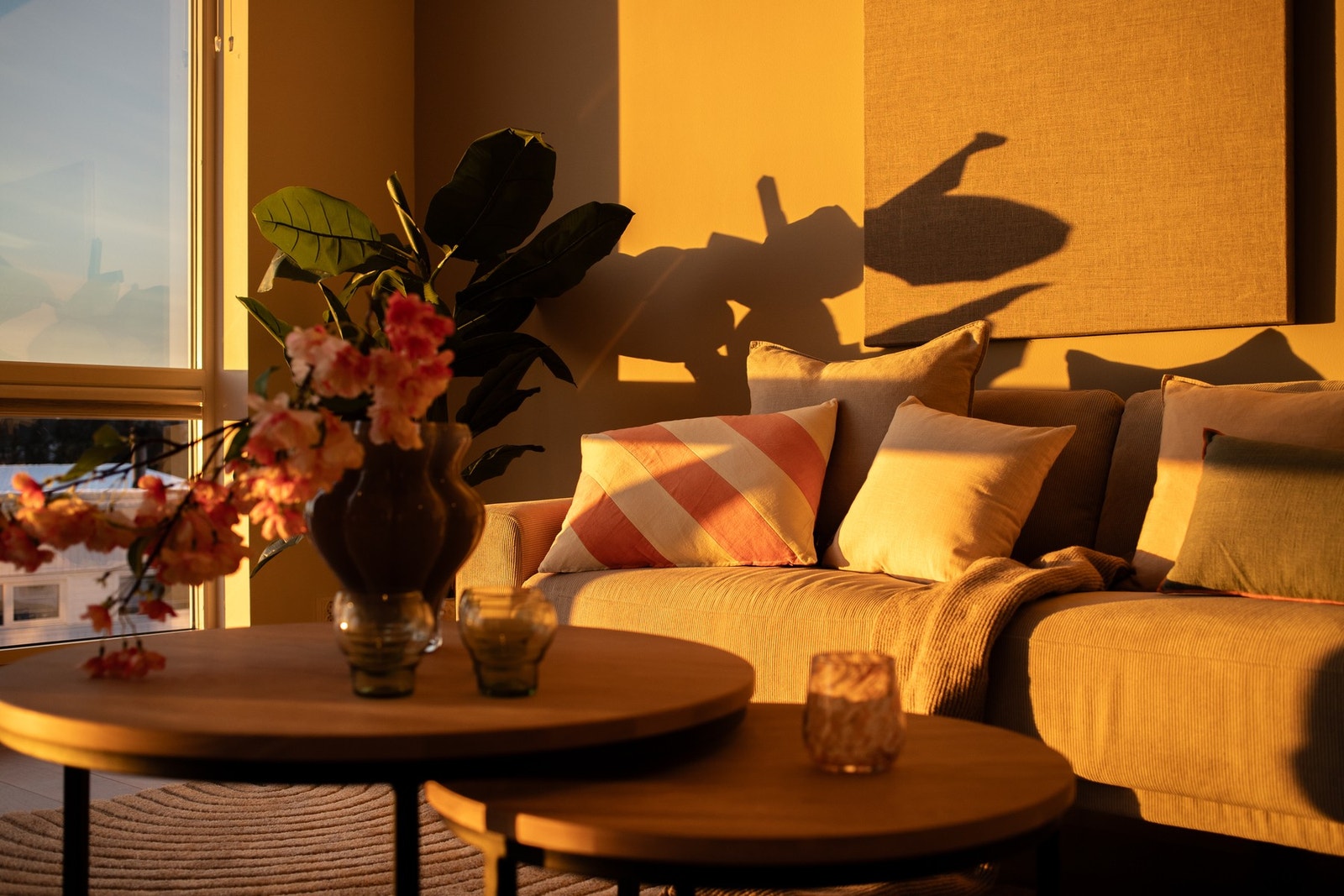 Når solen farger himmelen rød, blir det koselig inne også Galleribilde