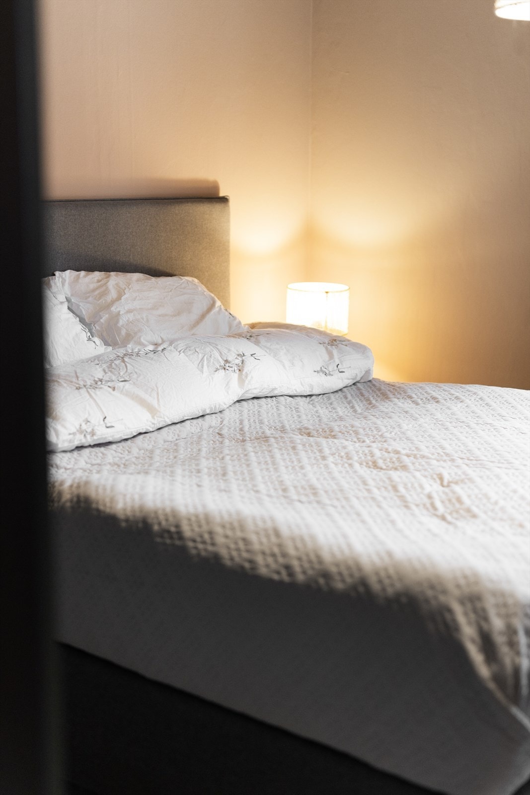 Leiligheten har to romslige og pene soverom. Galleribilde