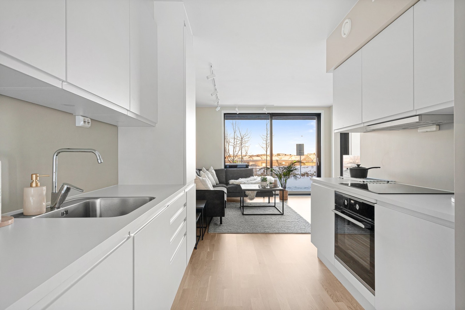 Pent og tidløst kjøkken. Galleribilde