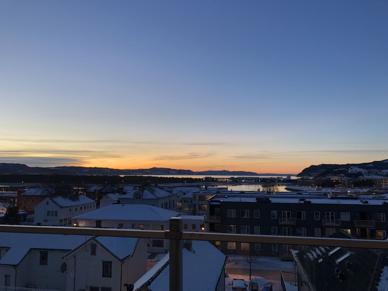 Utsikt fra balkong. Galleribilde