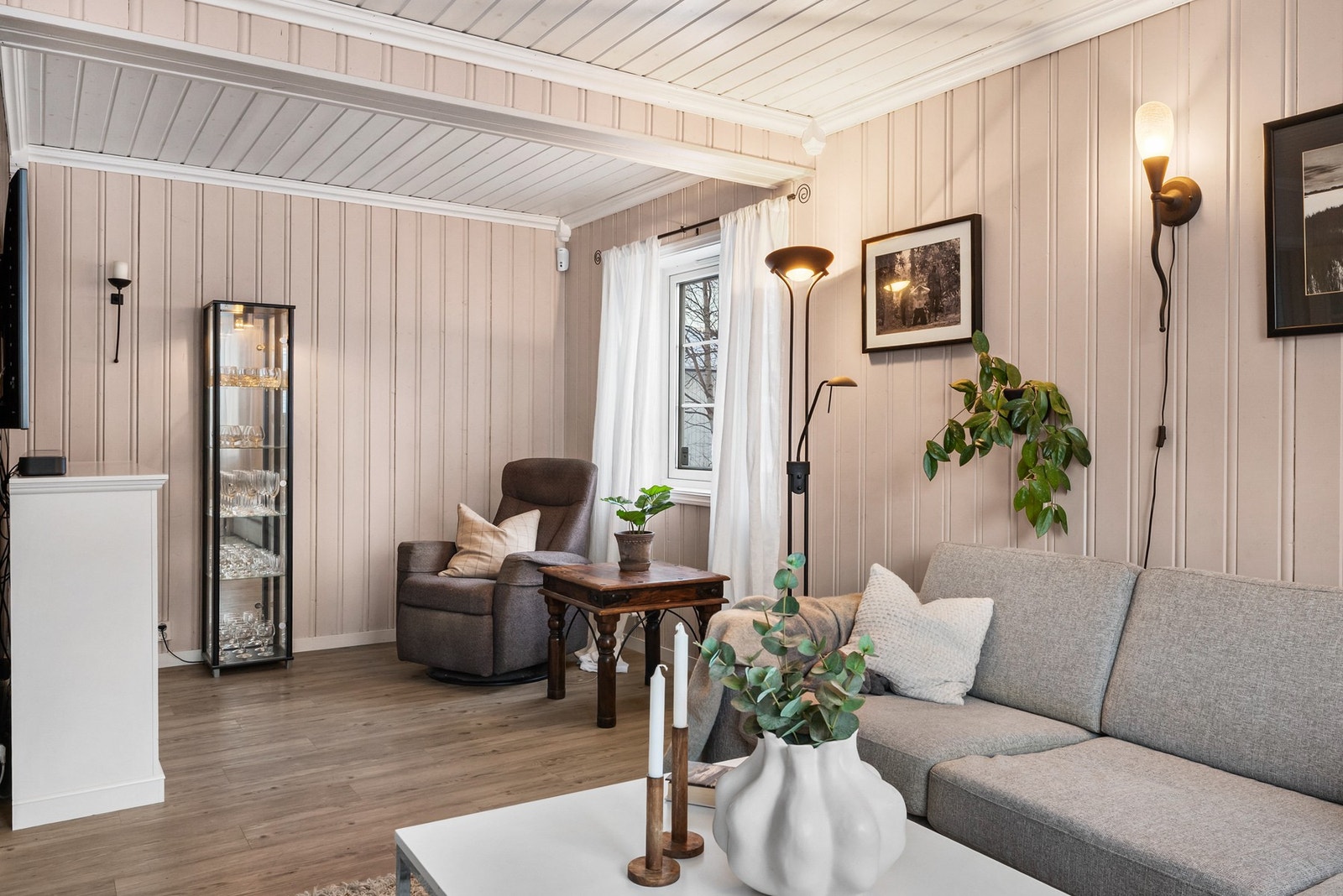 Plass til å innrede i flere møbelsoner Galleribilde