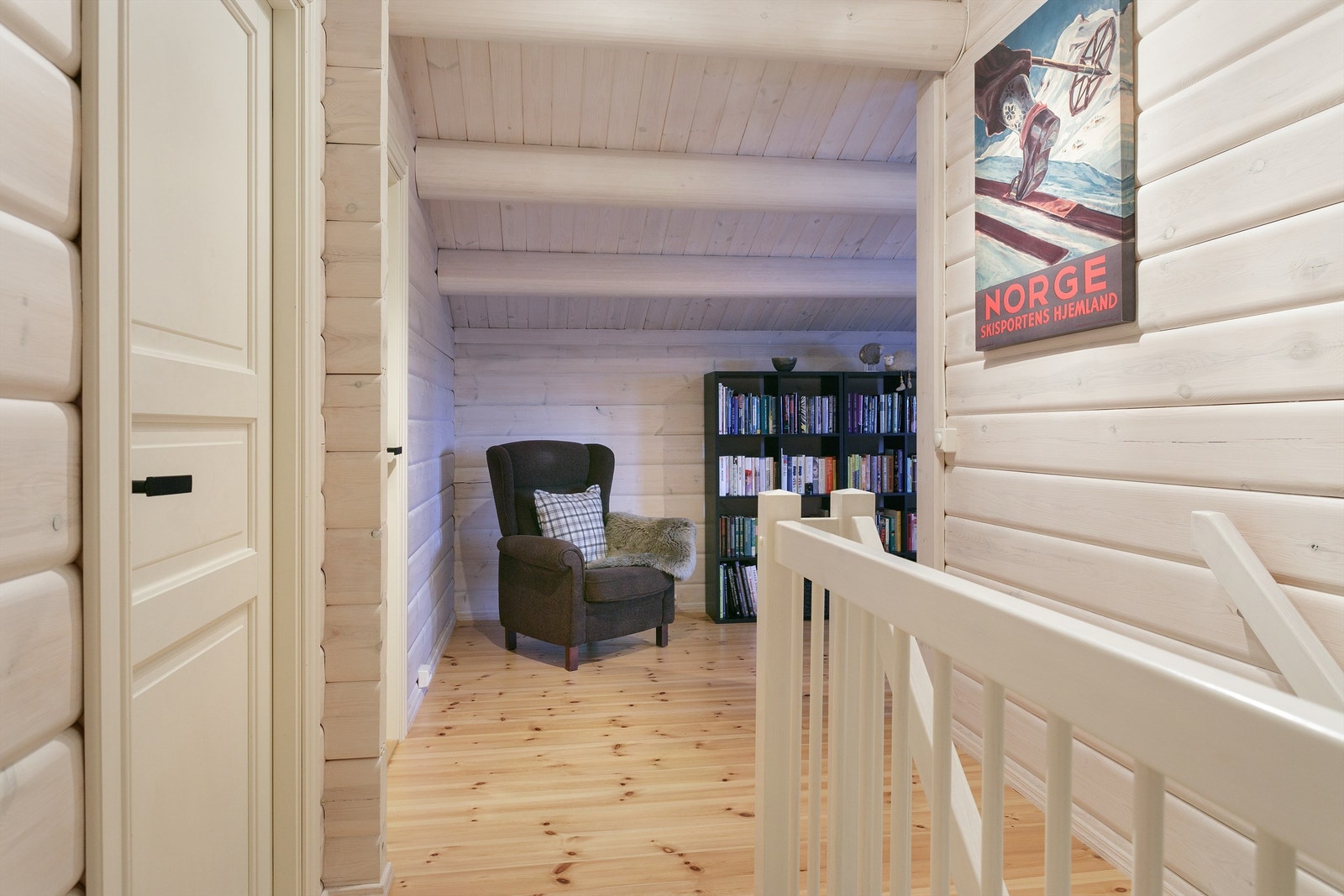 Gang/trapperom loft Galleribilde