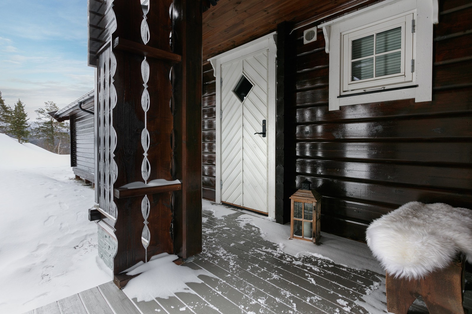 Overbygd inngangsparti Galleribilde