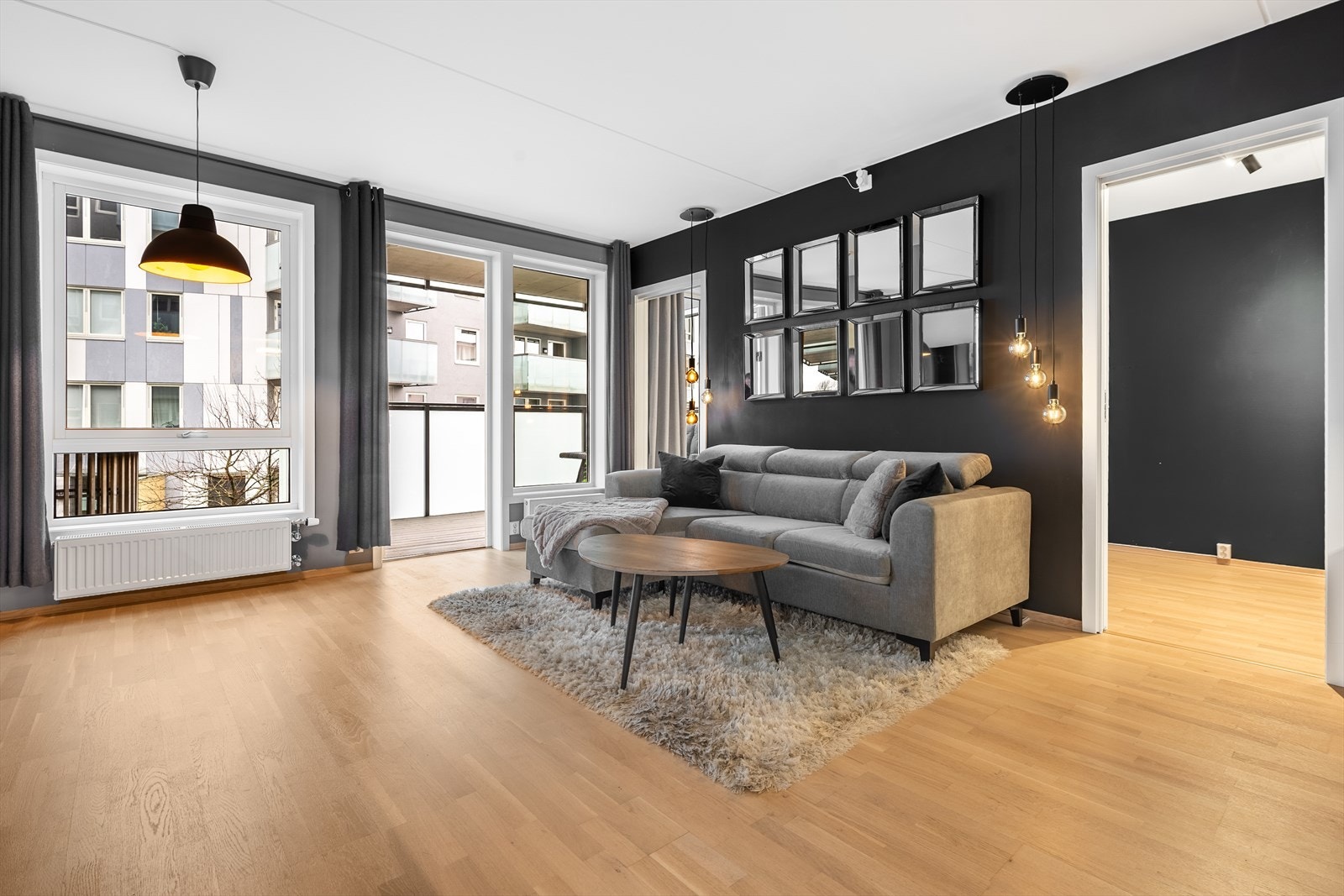 Leiligheten blir oppvarmet via radiatorer. Galleribilde