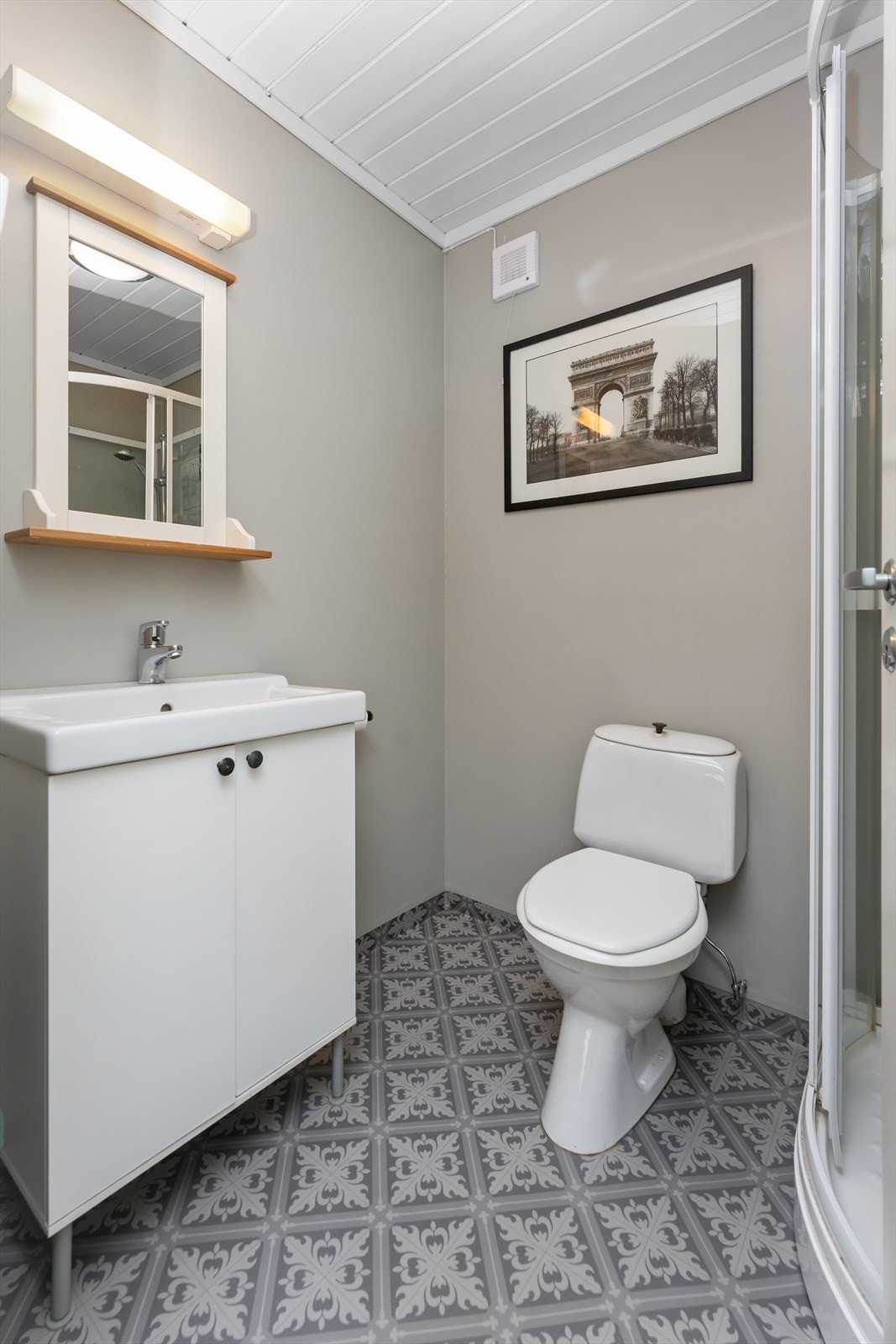 Bad underetasje Galleribilde