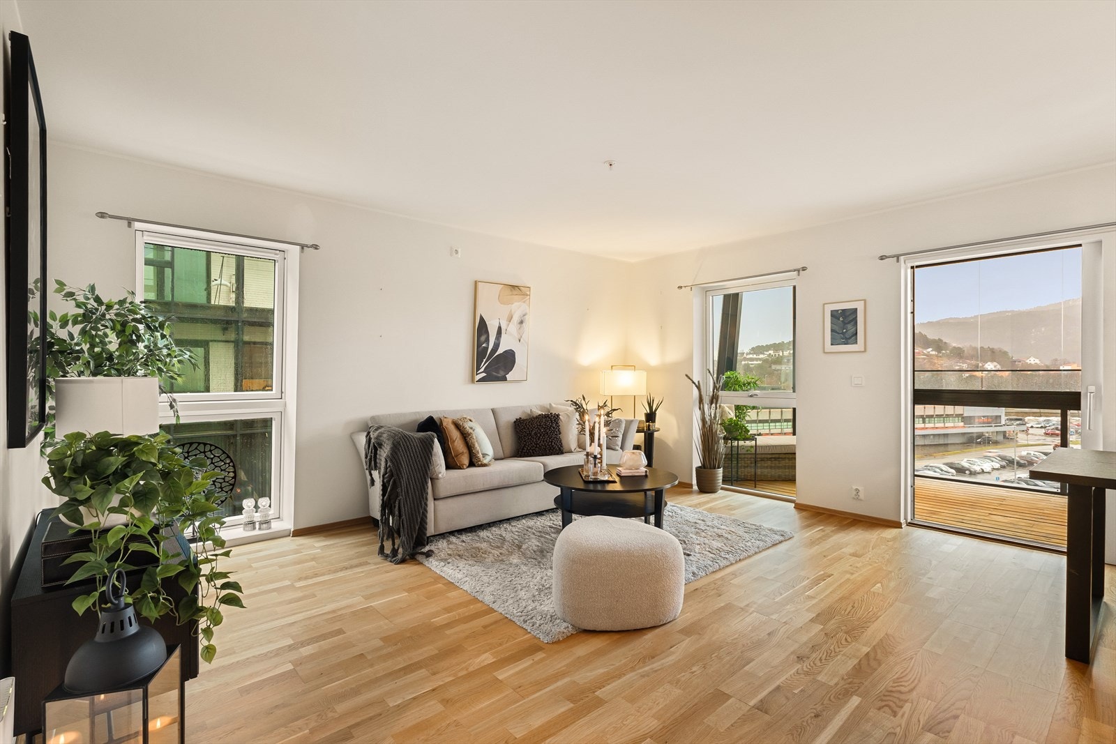 Lys og trivelig endeleilighet Galleribilde