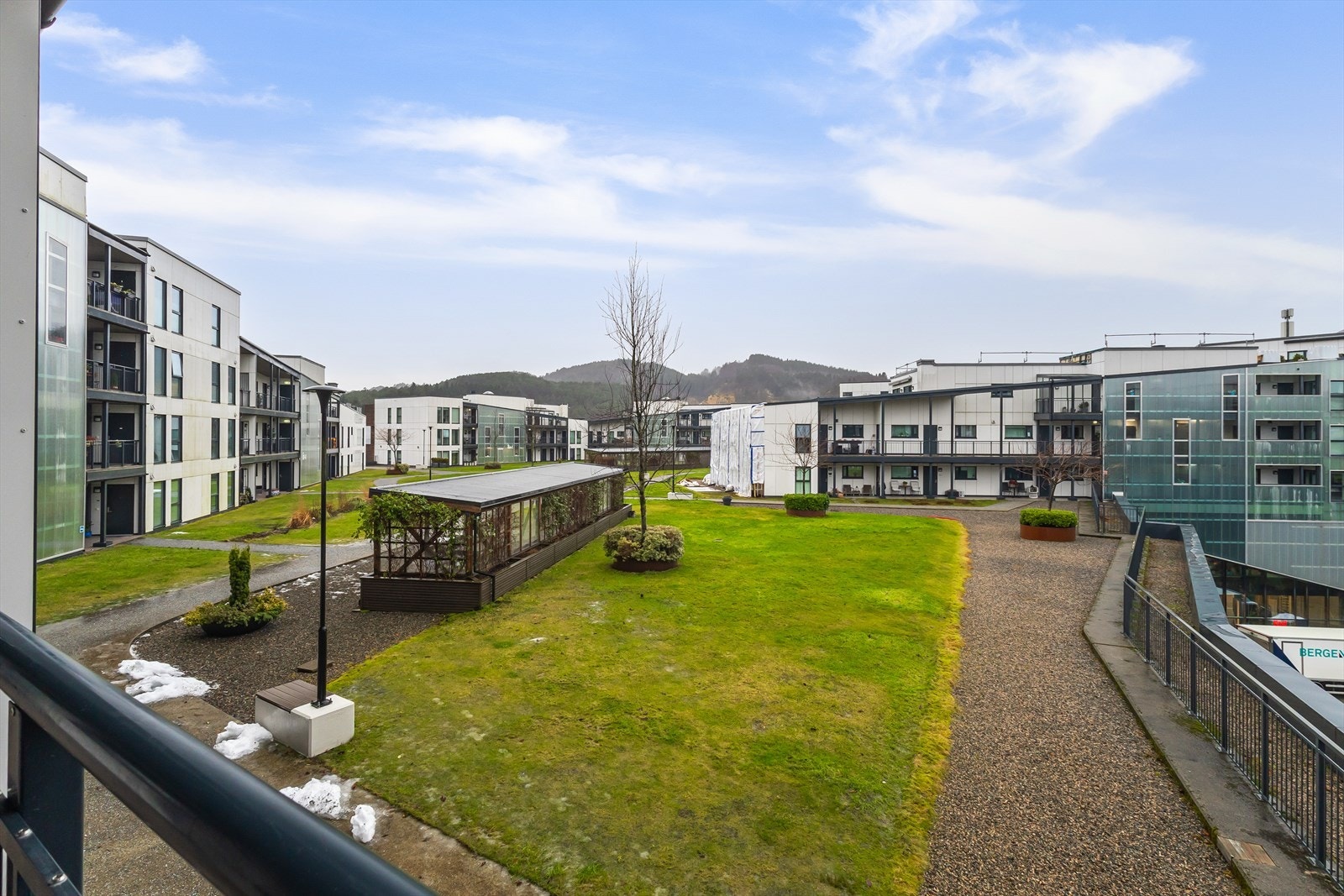Utsikt mot fellesarealene på taket av bygget. Galleribilde