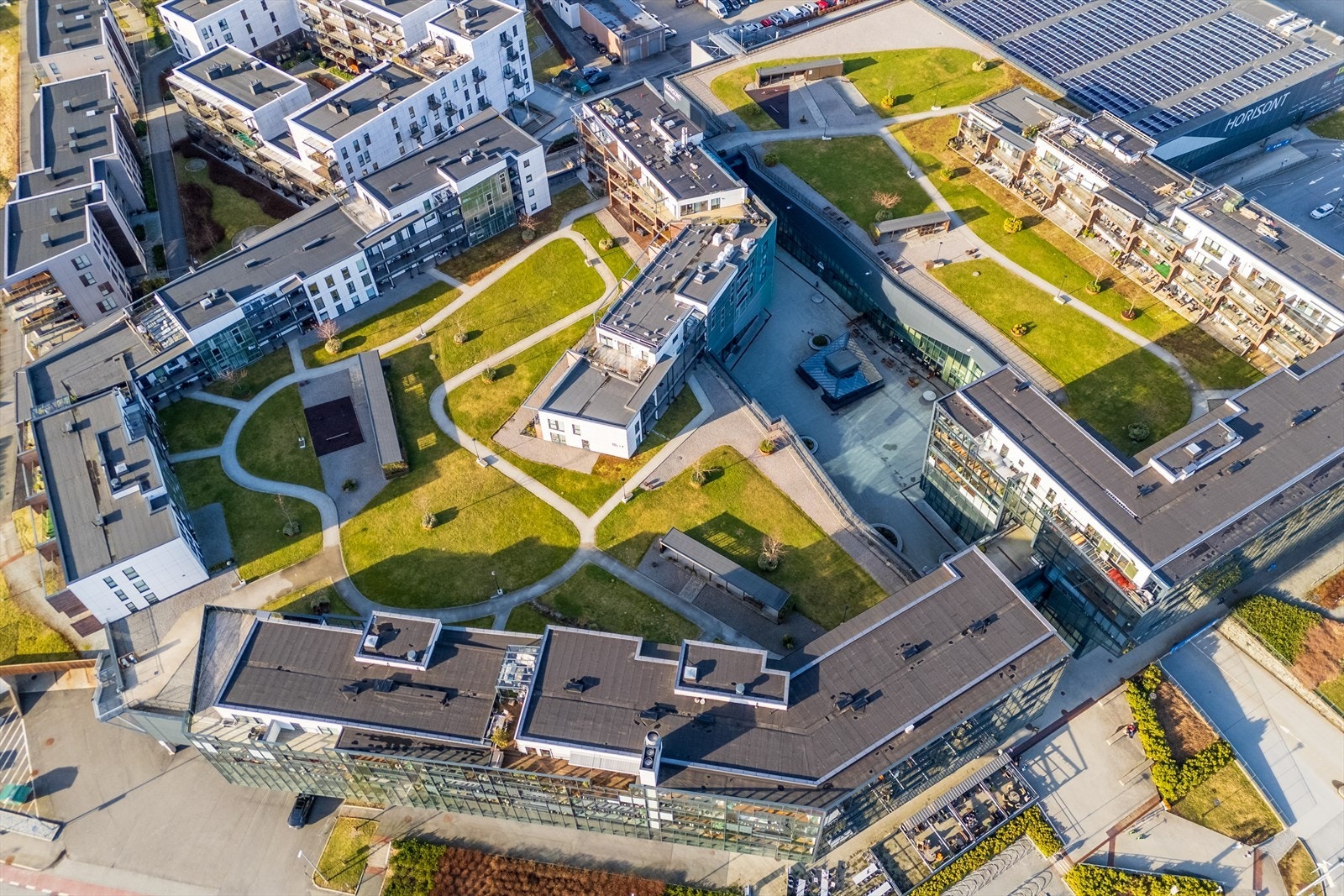 Attraktivt boligsameie med fin hage og utearealer på taket av Horisont (kun tilgjengelig for seksjonseierne) Galleribilde