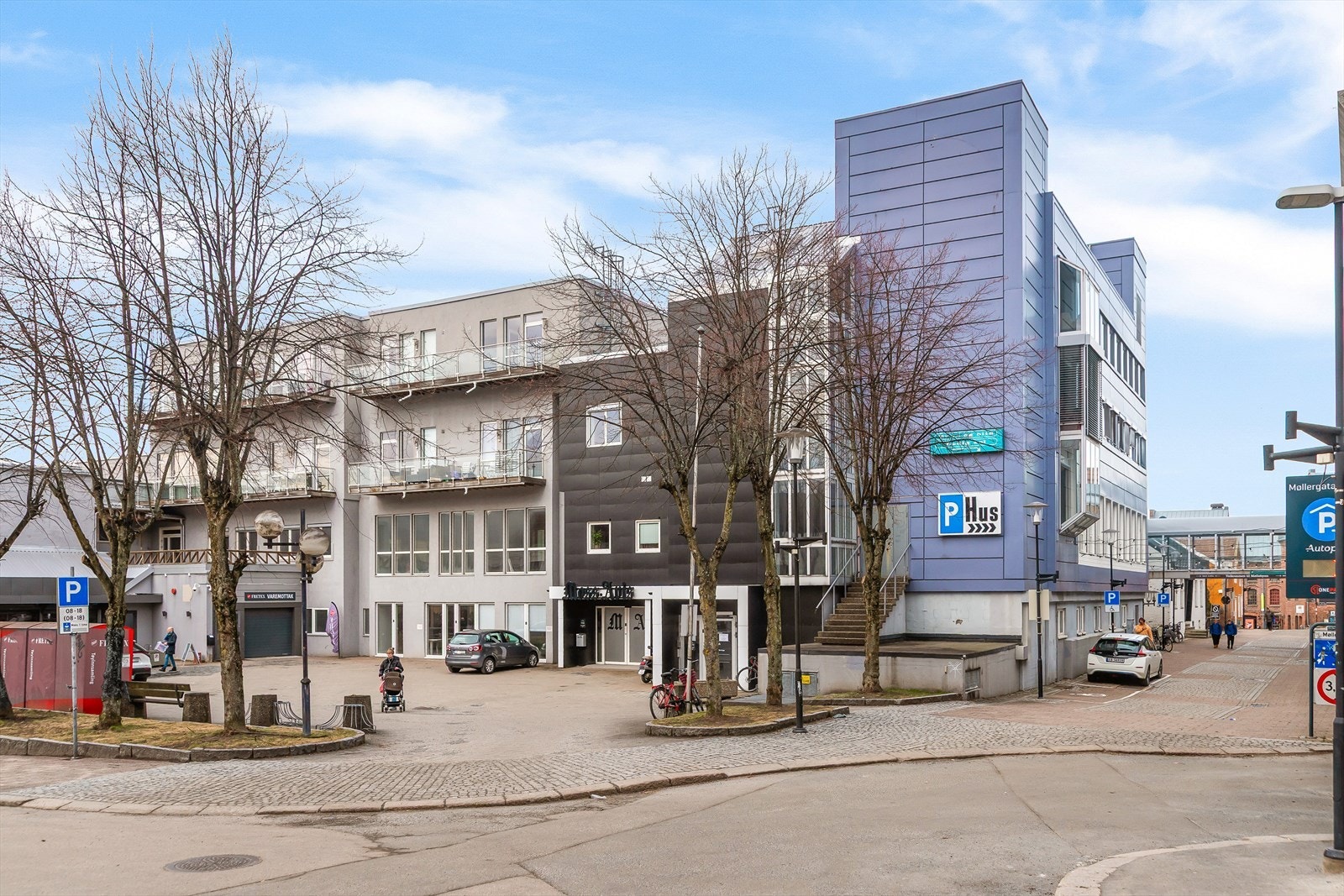 Gudes gate har en svært sentral beliggenhet i Moss sentrum, med enkel adkomst til leiligheten i 3. etasje via heis eller trapper. Galleribilde