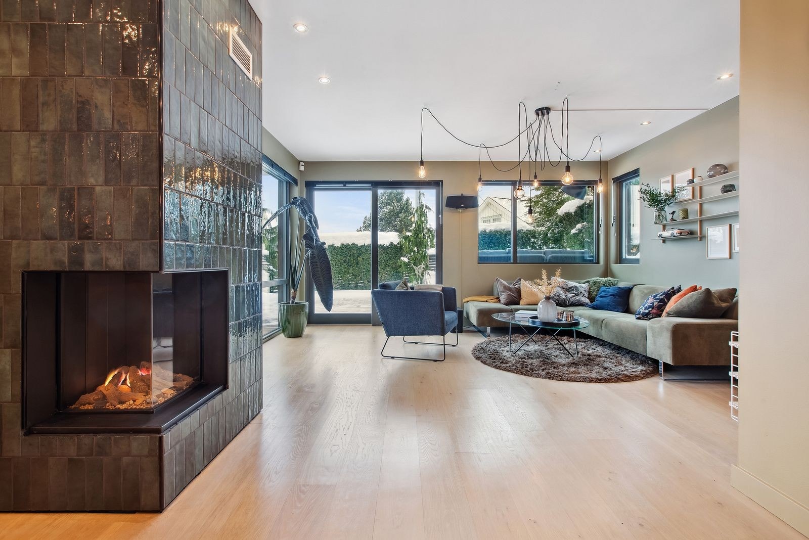 Boligen leies ut møblert og overtakelse er etter avtale. Galleribilde