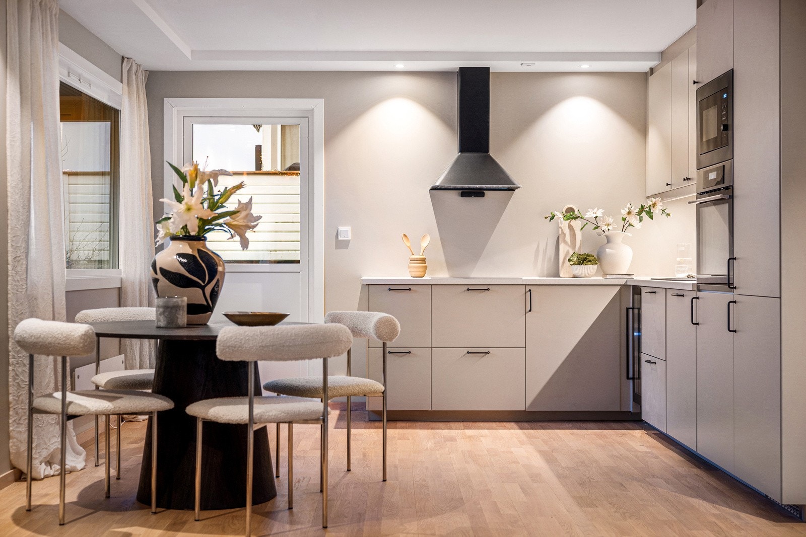 Nyoppusset leilighet med god standard Galleribilde