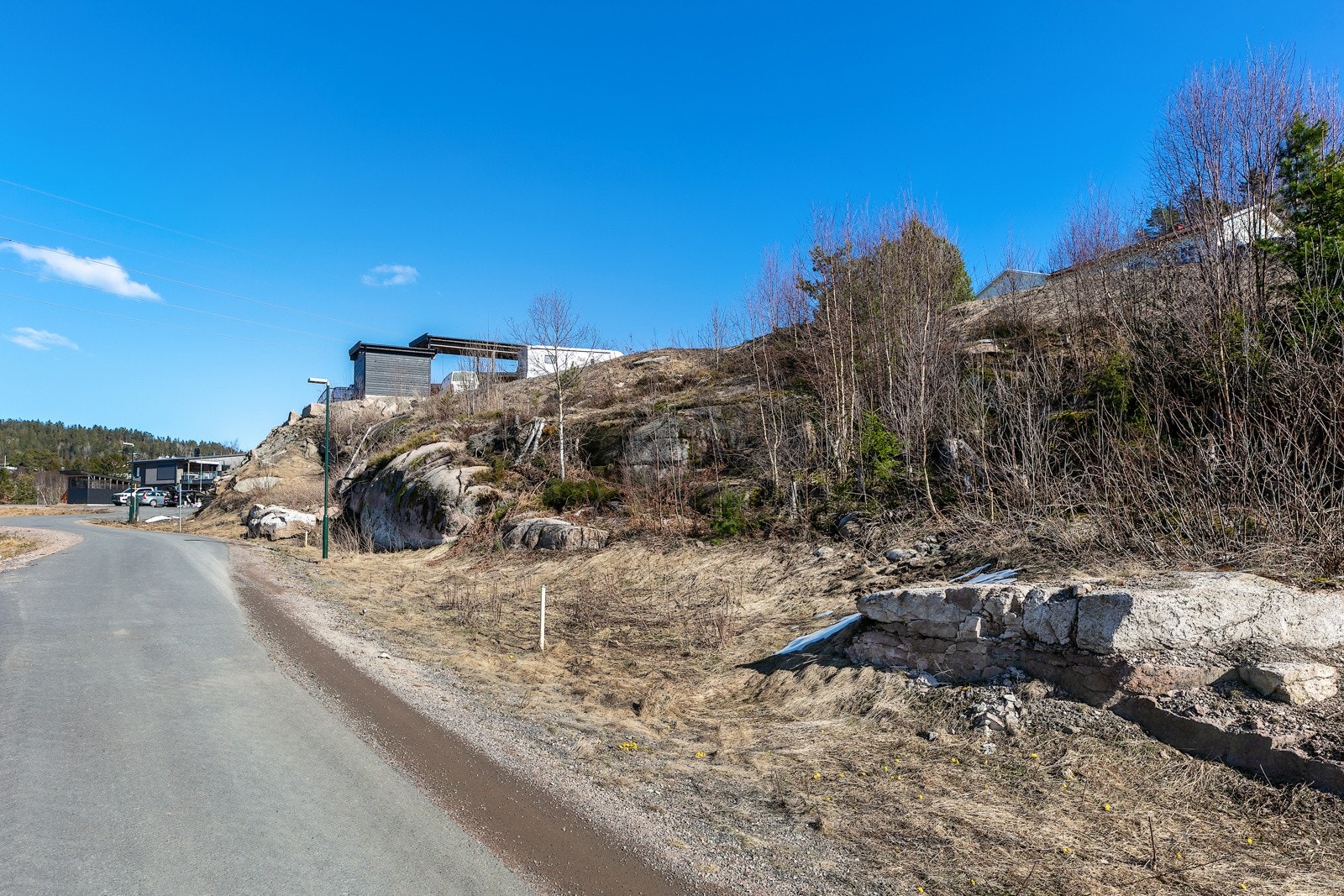 Tomten sett fra nedsiden. Galleribilde