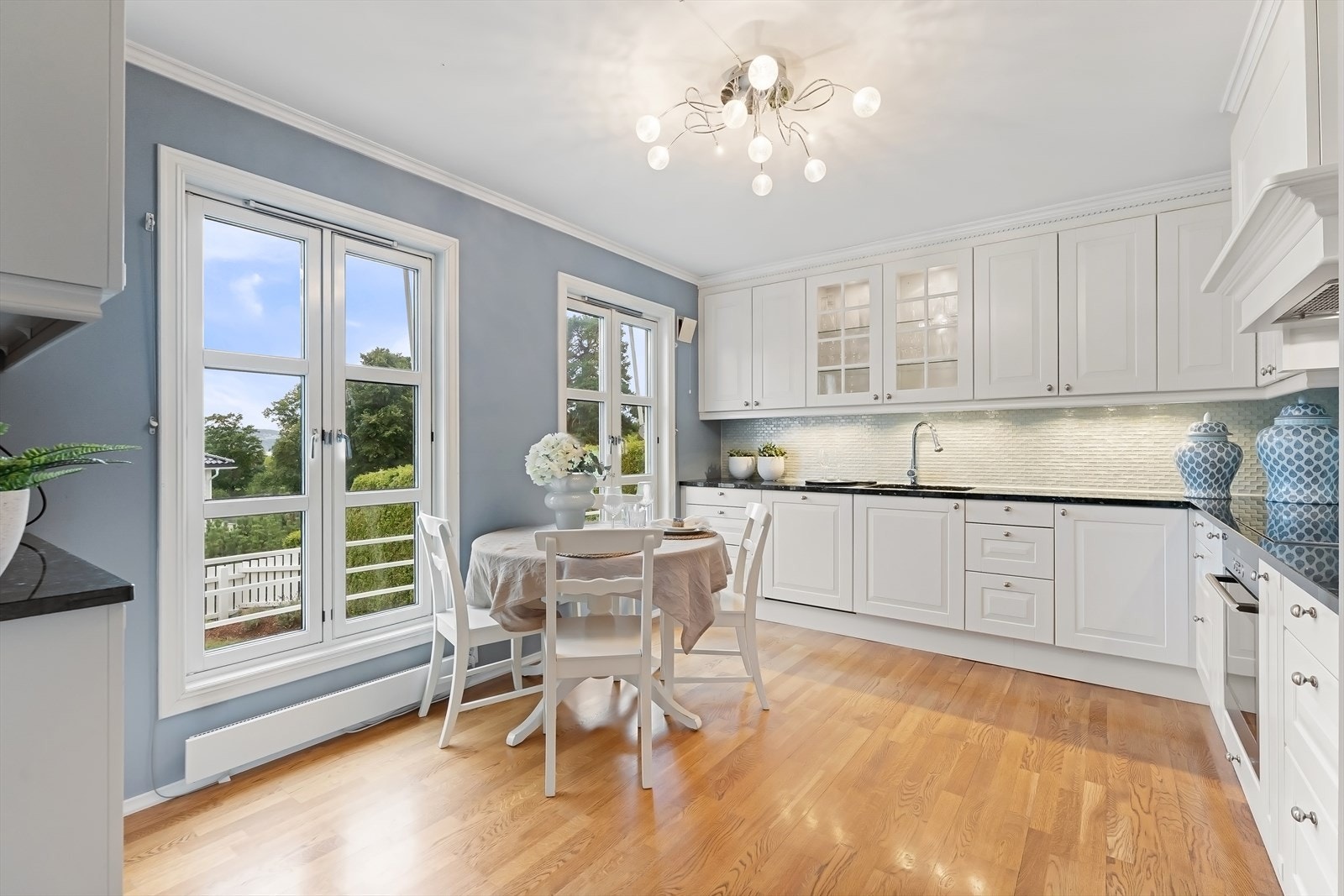 Romslig spisekjøkken (Sigdal Herregård fra 2010) Galleribilde